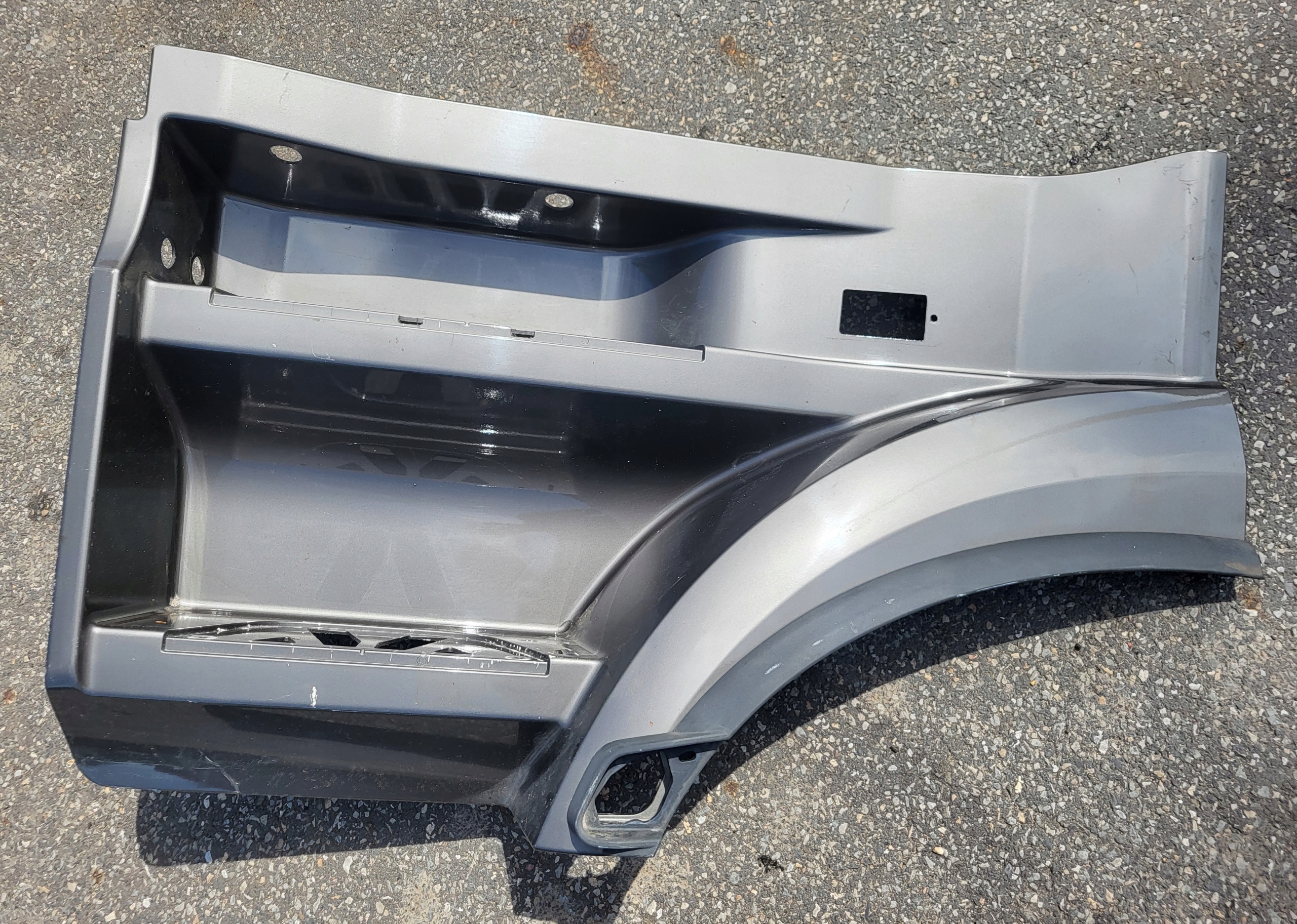 threshold SCHODKI STOPNICA PODNOZKA left MERCEDES ACTROS MP4 OE