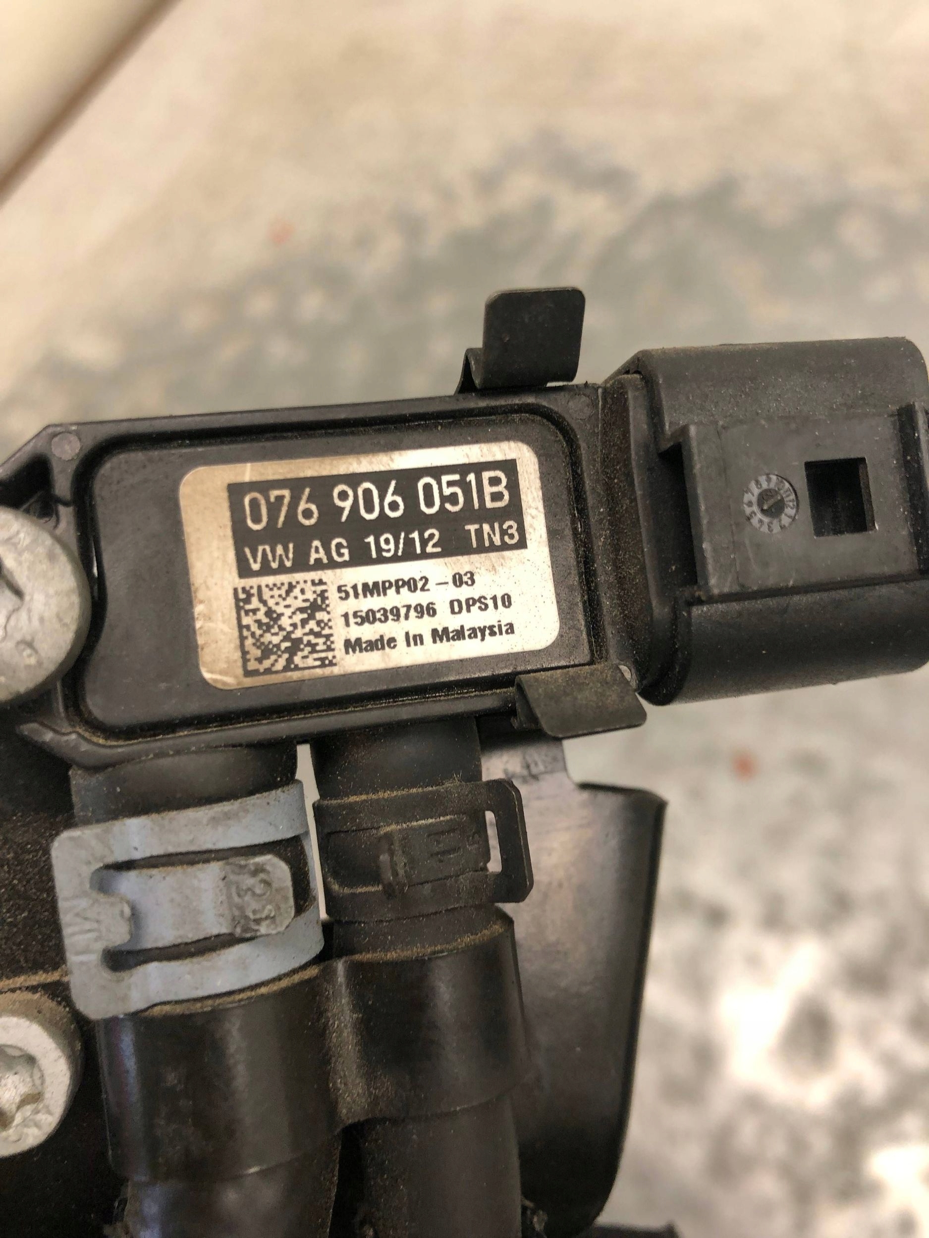 exhaust gas sensor VW GOLF VI plus 076906051B 1K0131552N
