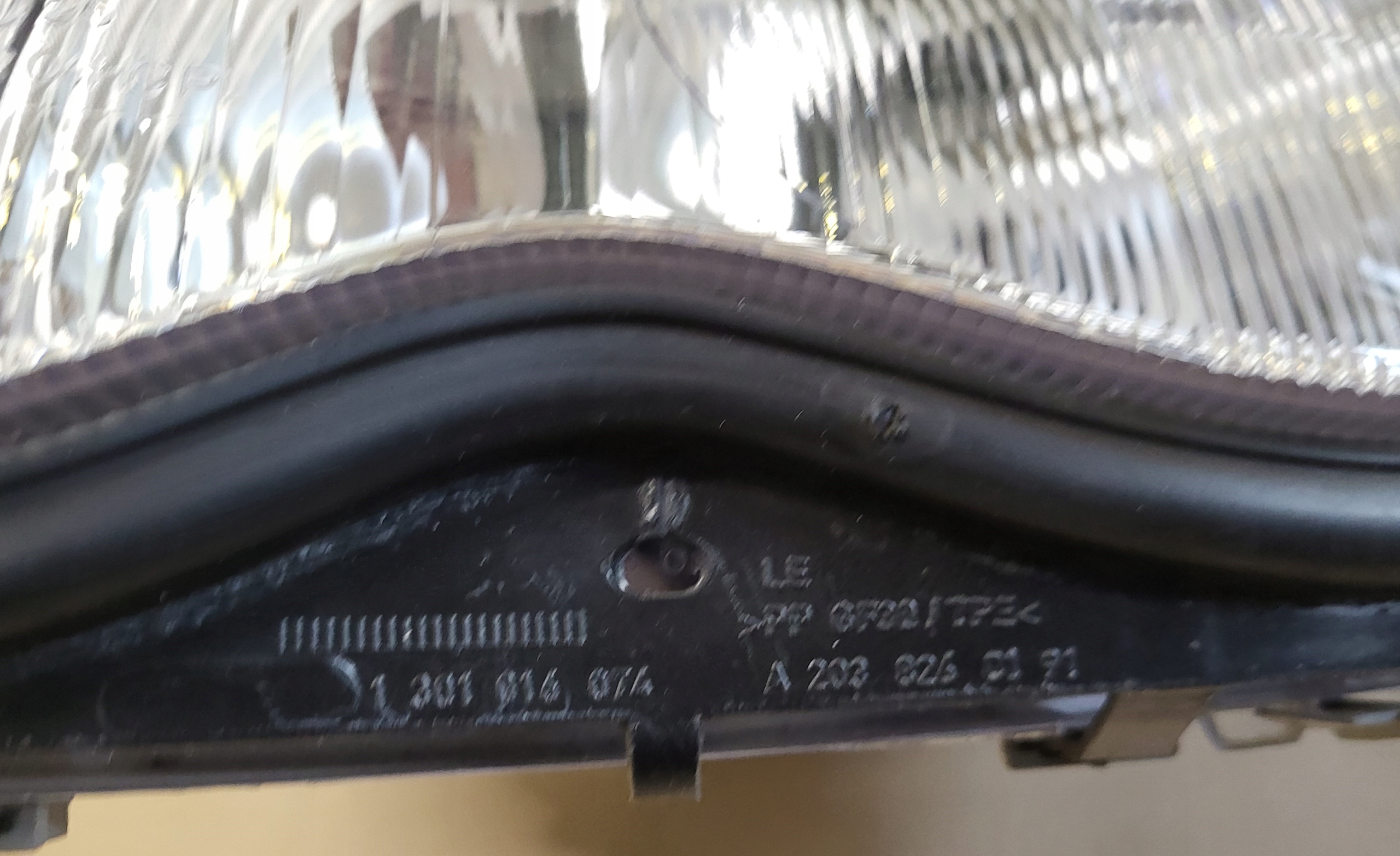 light REFLEKTOR left front MERCEDES C W203 OE EUROPA