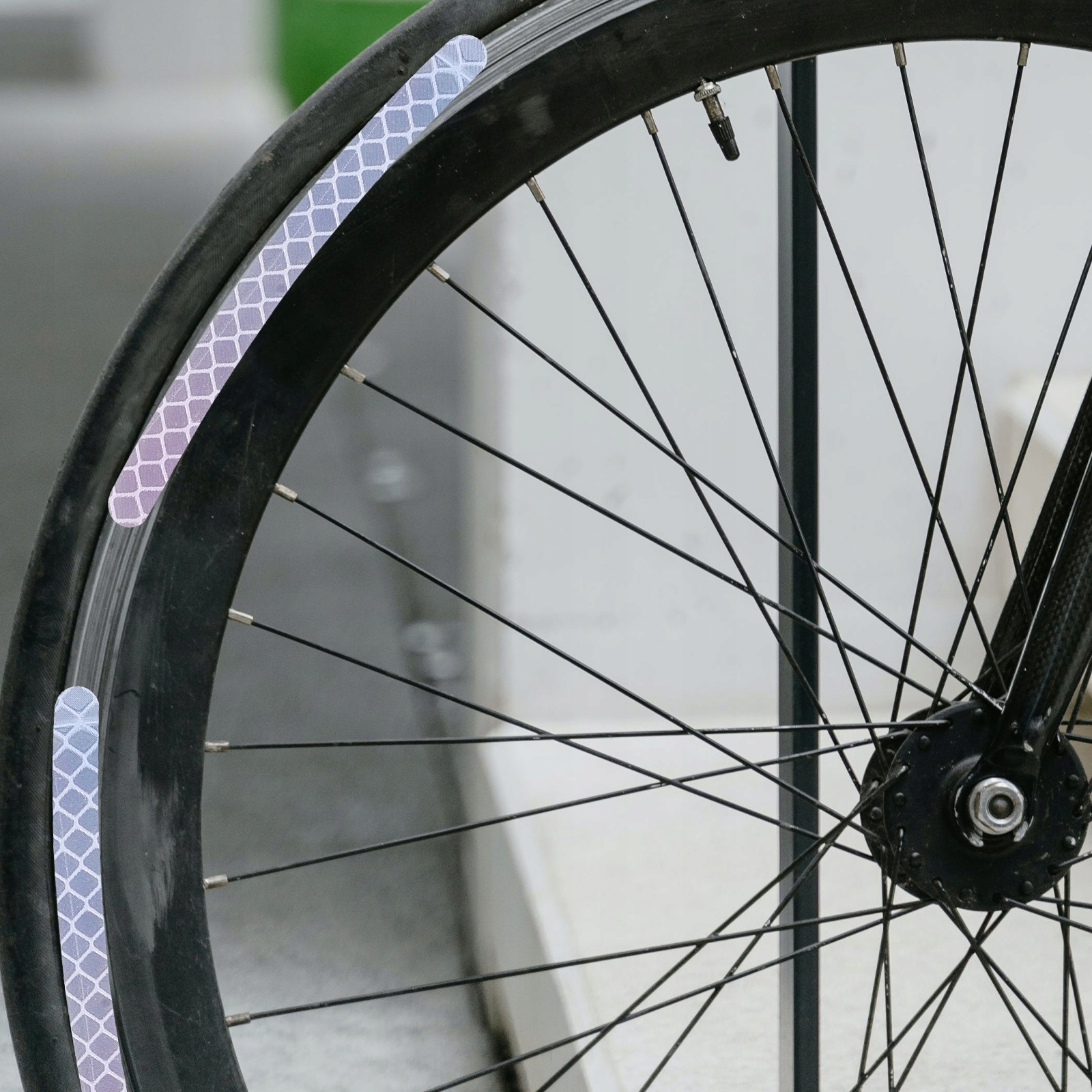 TAŚMA ODBLASKOWA NA PIASCIE KOŁA EAN (GTIN) 4016196572852