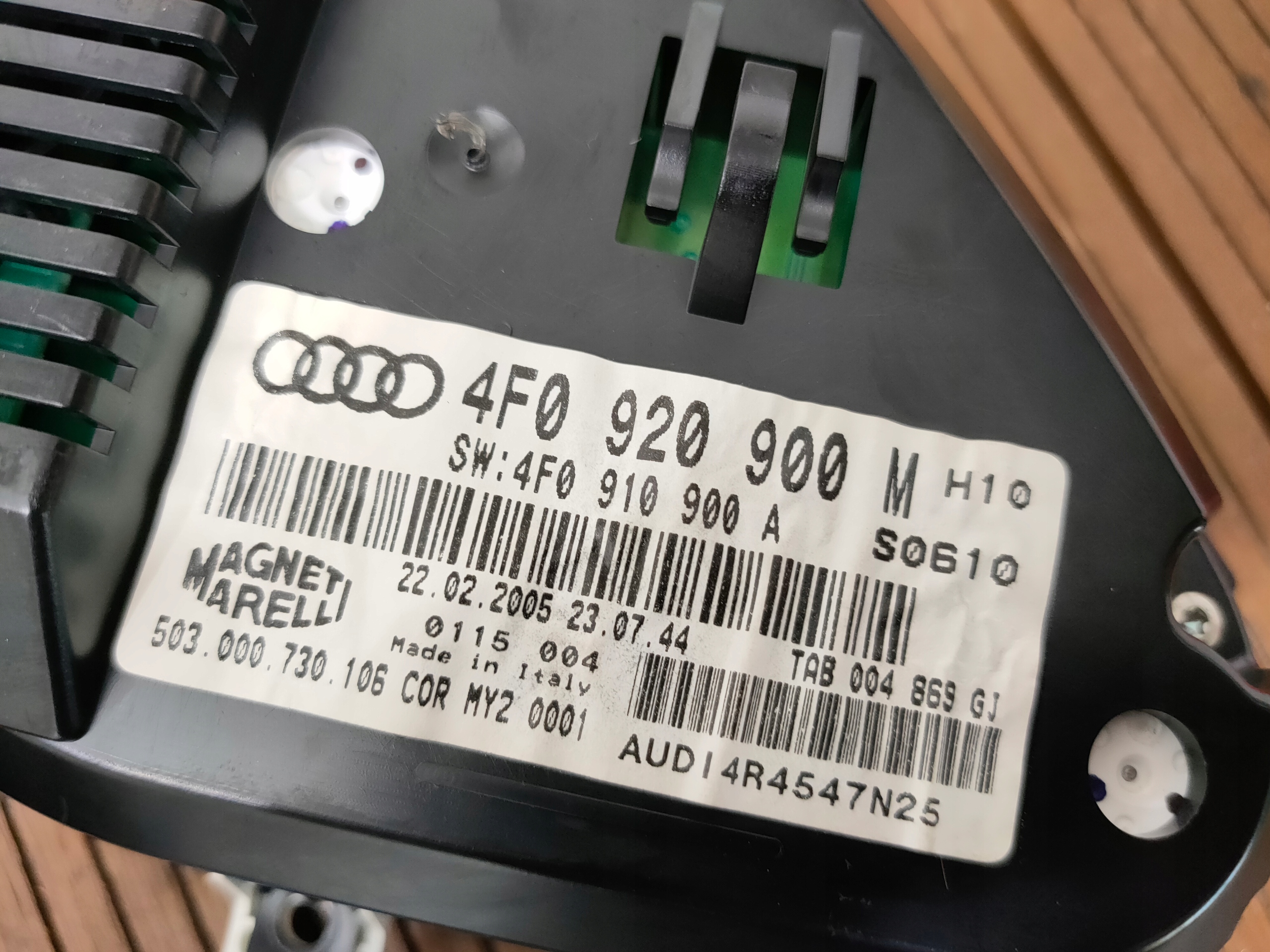 AUDI A6 C6 4F0 04-12 2.4 FSI dials dials 4F0920900M EUROPA OE