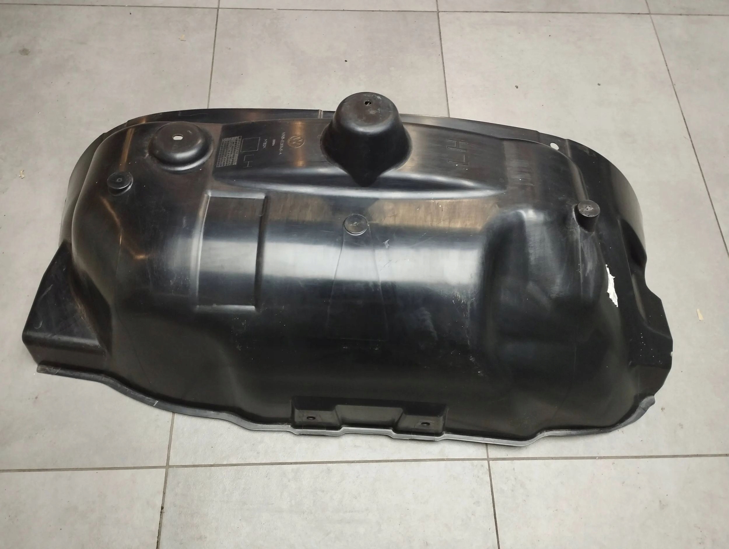 VW Amarok II 2023 mudguard left rear part N1XBE28345A