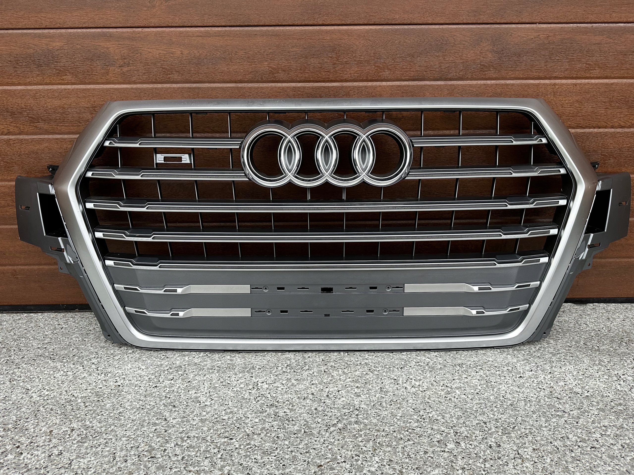 GRILL AUDI SQ7 Q7 4M0 ATRAPA NOWA ORYGINALNA