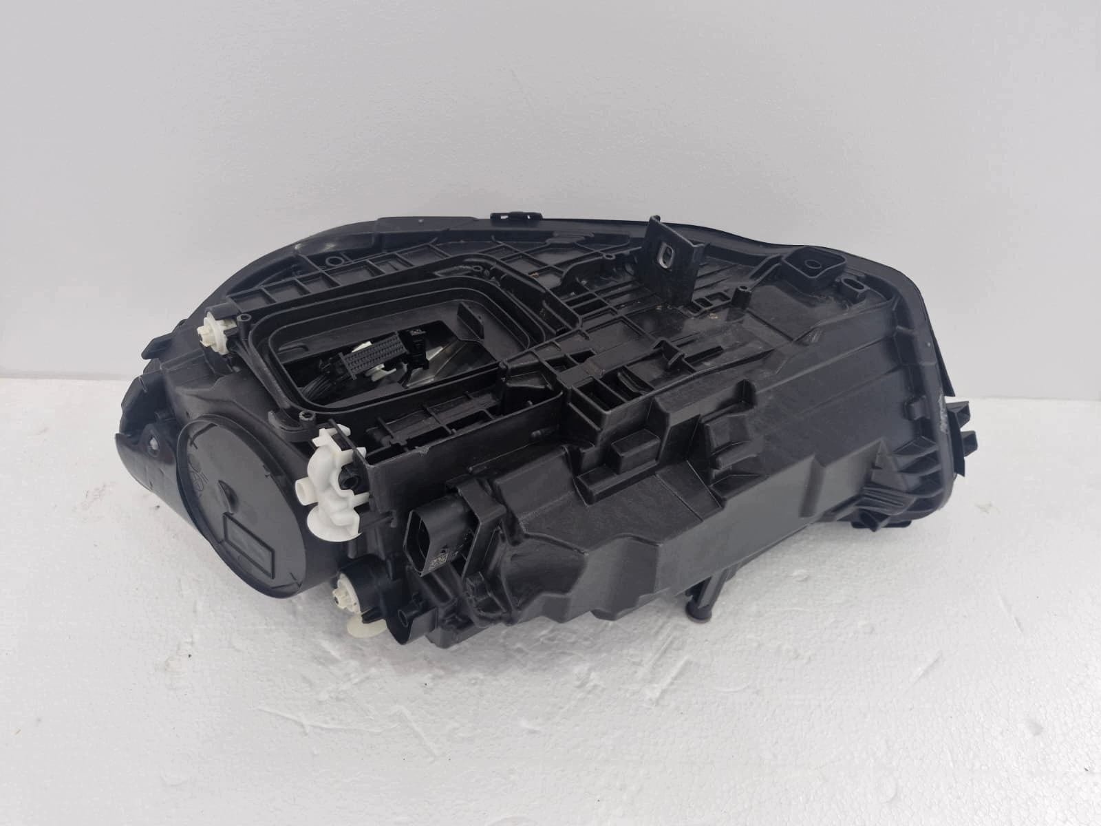 light right Mercedes W117 LIFT FULL LED Performance