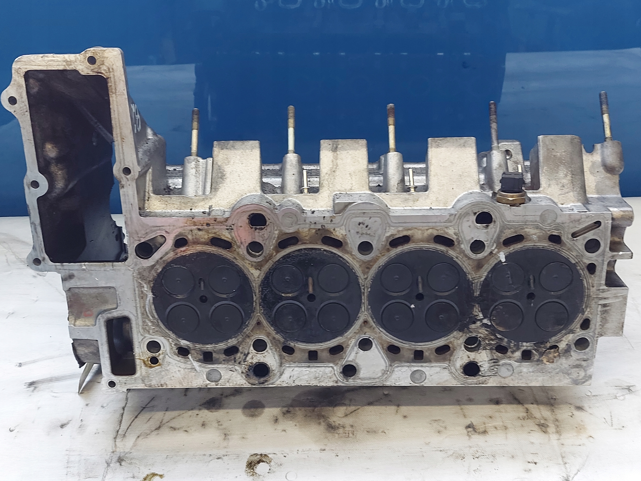 TESTATA BMW E46 200 R 2.0 TD 22466019