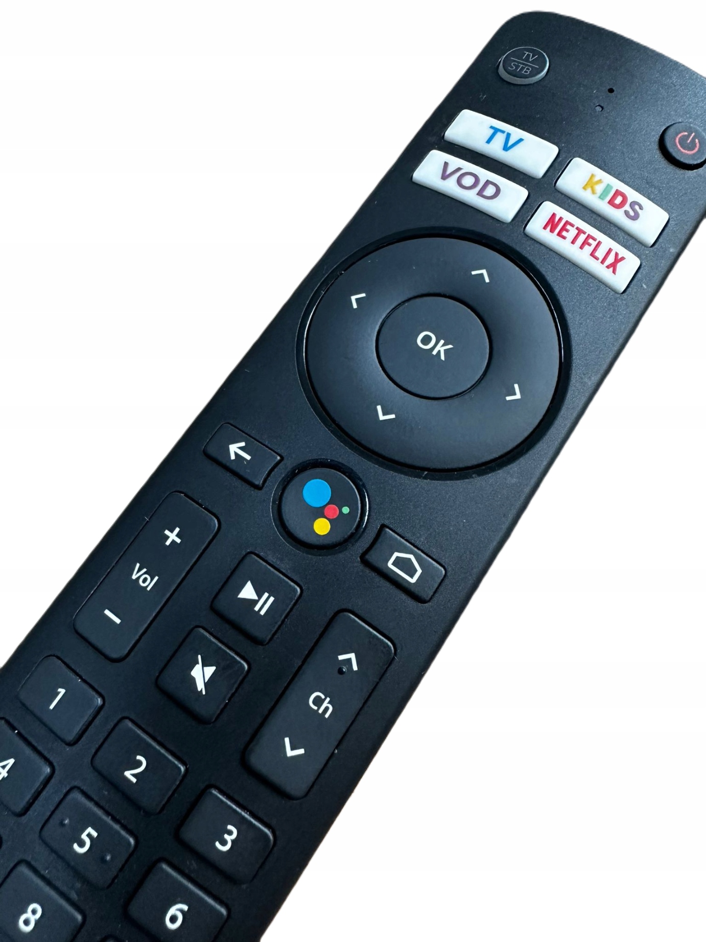 Pilot Vectra do TV Smart 4K z Bluetooth i pełną klawiaturą