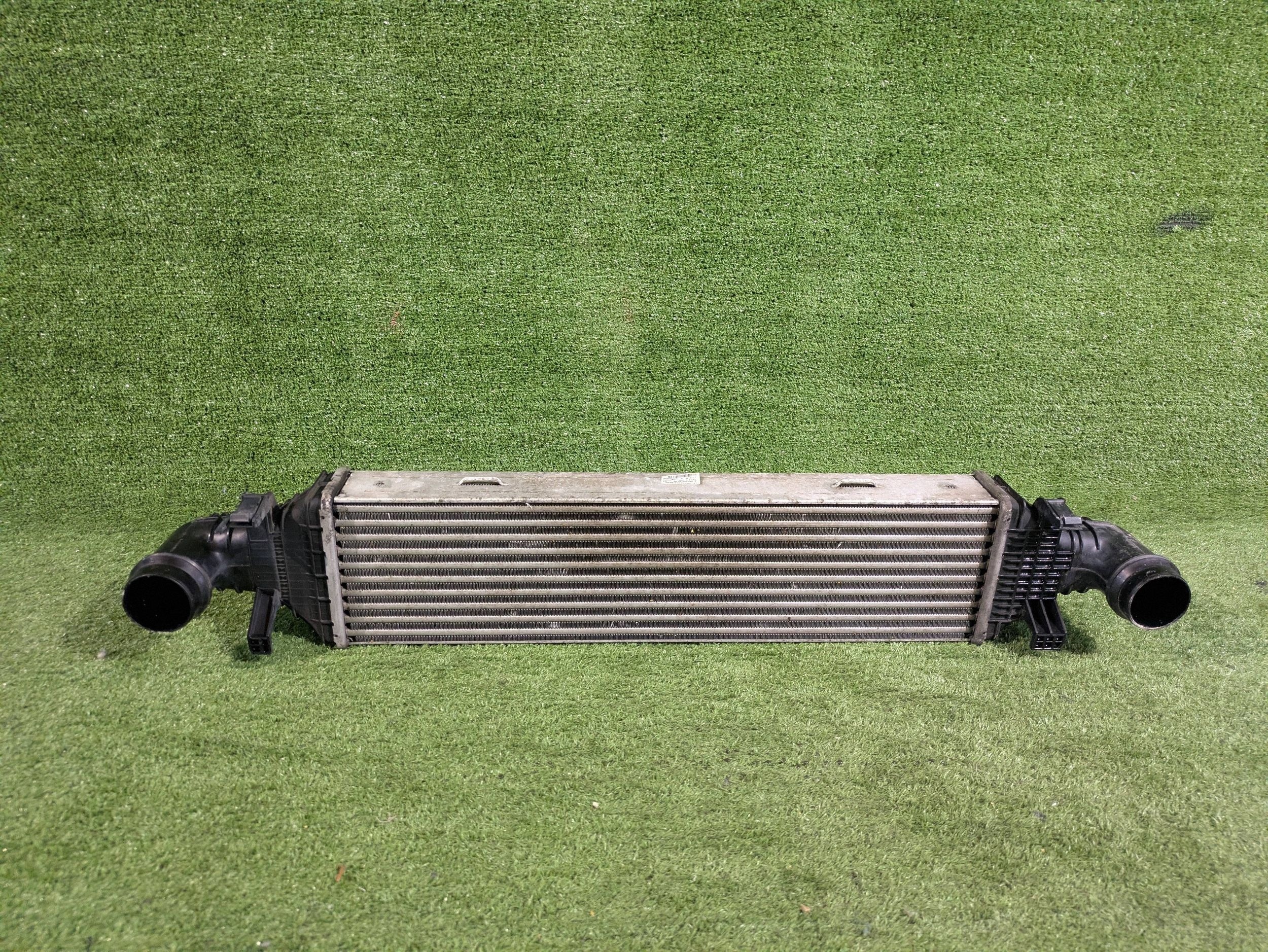 INTERCOOLER Kühler luft MERCEDES W204 W212 W207