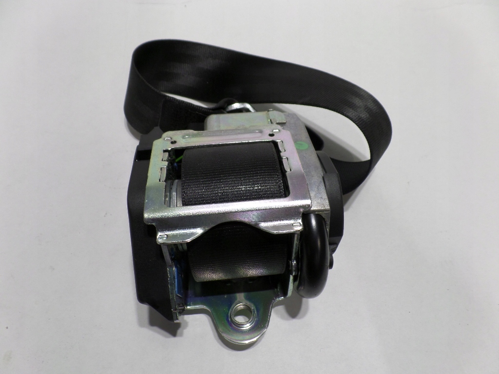 Audi A4 B7 кабриолет ремень безопасности левый