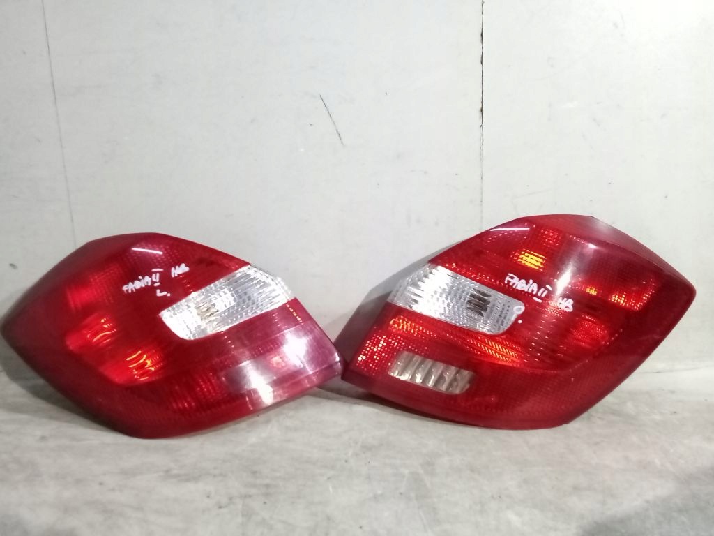Skoda Fabia II HB lights rear part rear. right and left