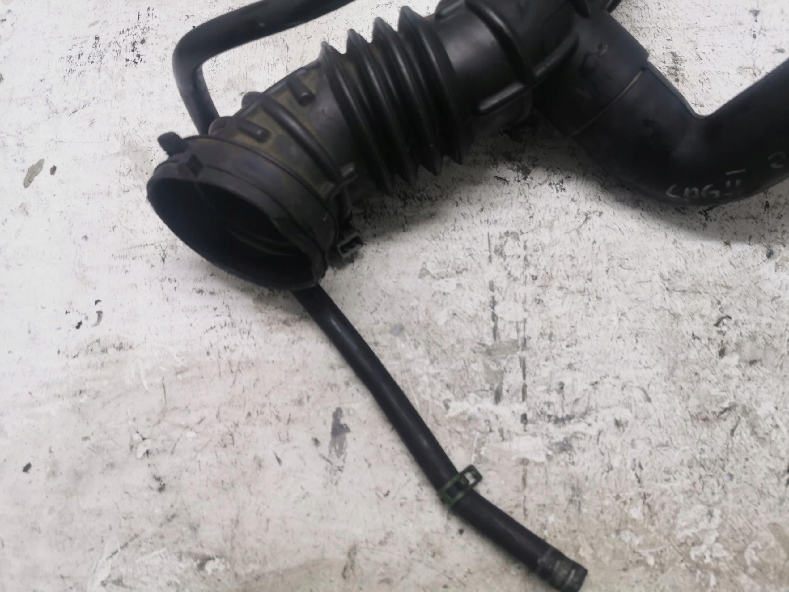 pipe air RENAULT LAGUNA II 2.0 8200040521