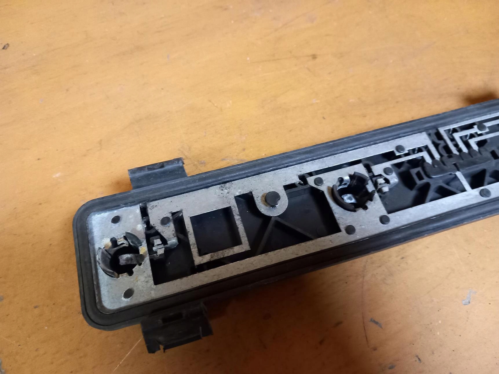light housing left rear part VOLKSWAGEN CRAFTER 3915389999 06-11