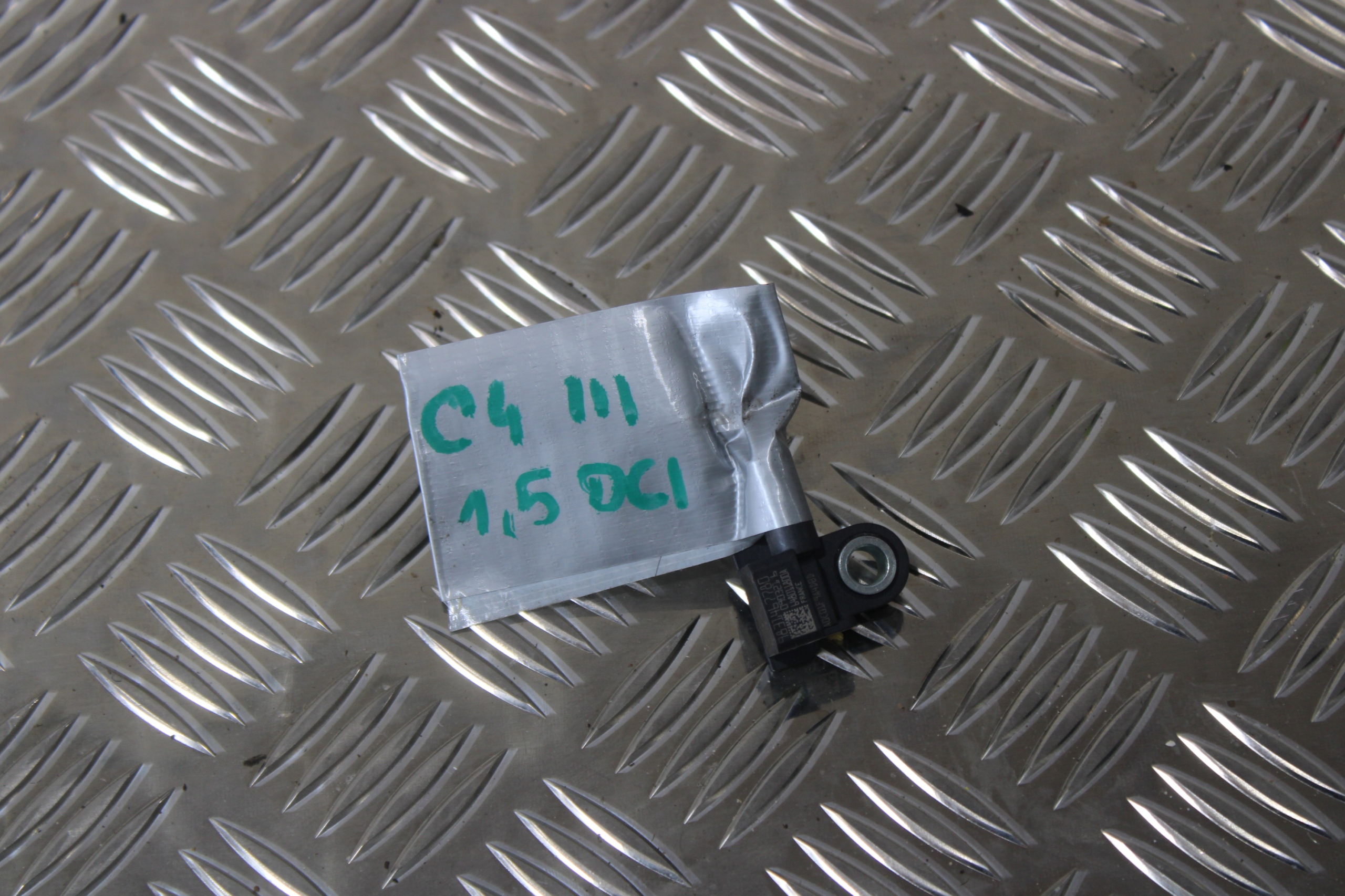impact sensor CITROEN C4 III 3 9831467780