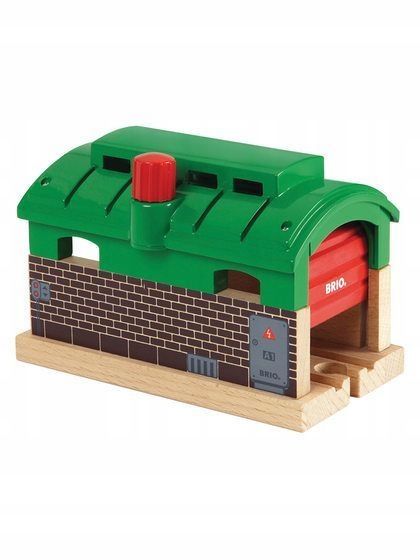 BRIO 33574 - Parowozownia Wiek dziecka 3 lata +