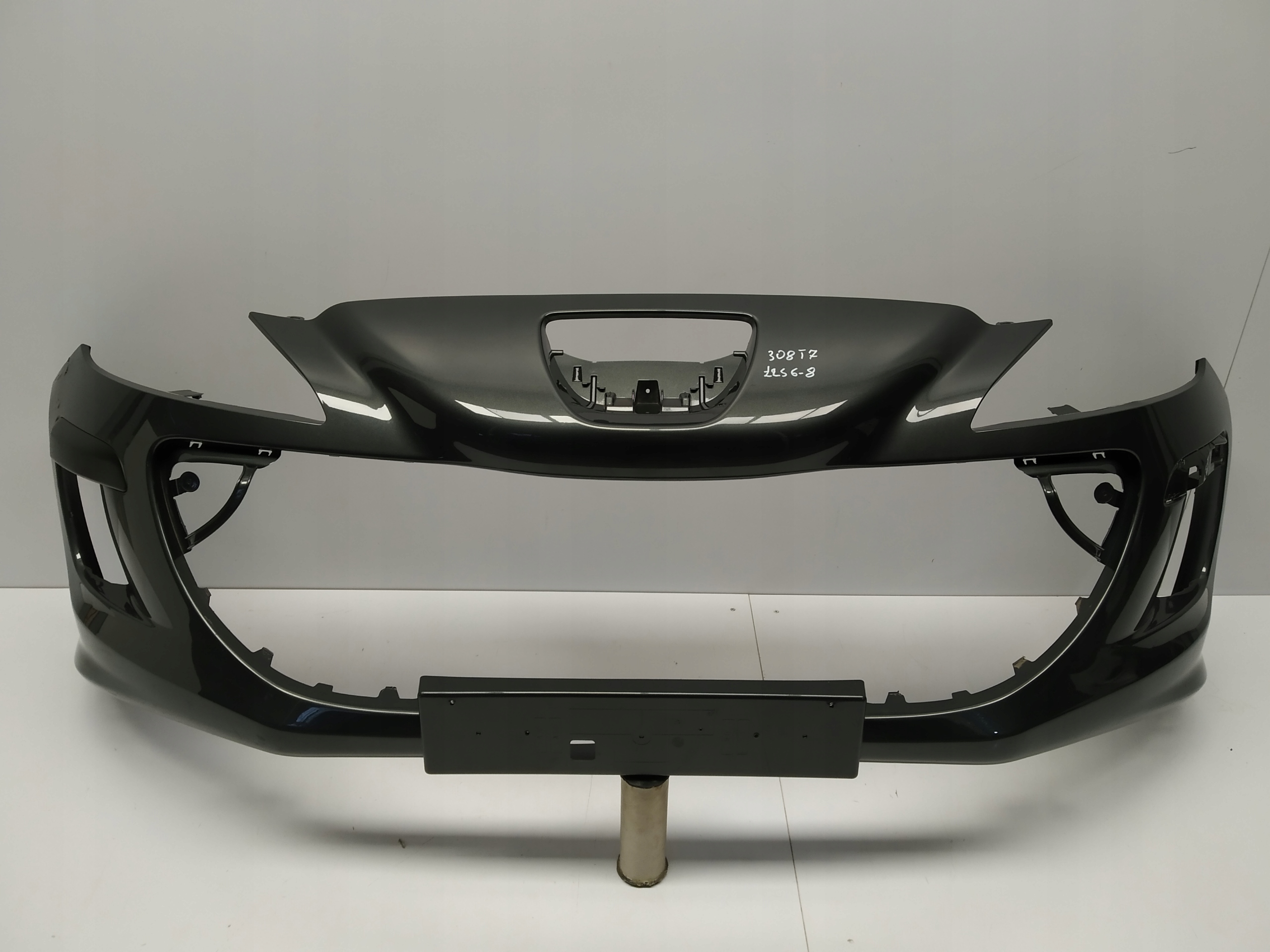 2007-2011r Peugeot 308 T7 bumper front original before lift grey