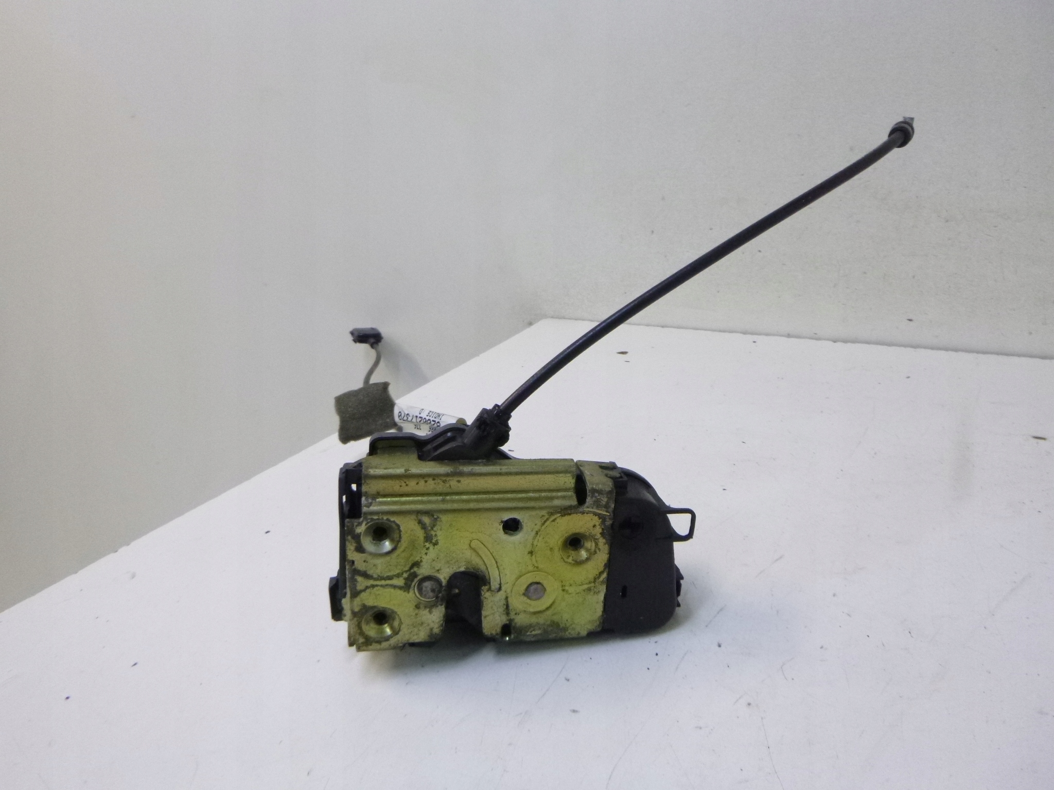 lock rear part left Renault Megane II 8200217370 2005