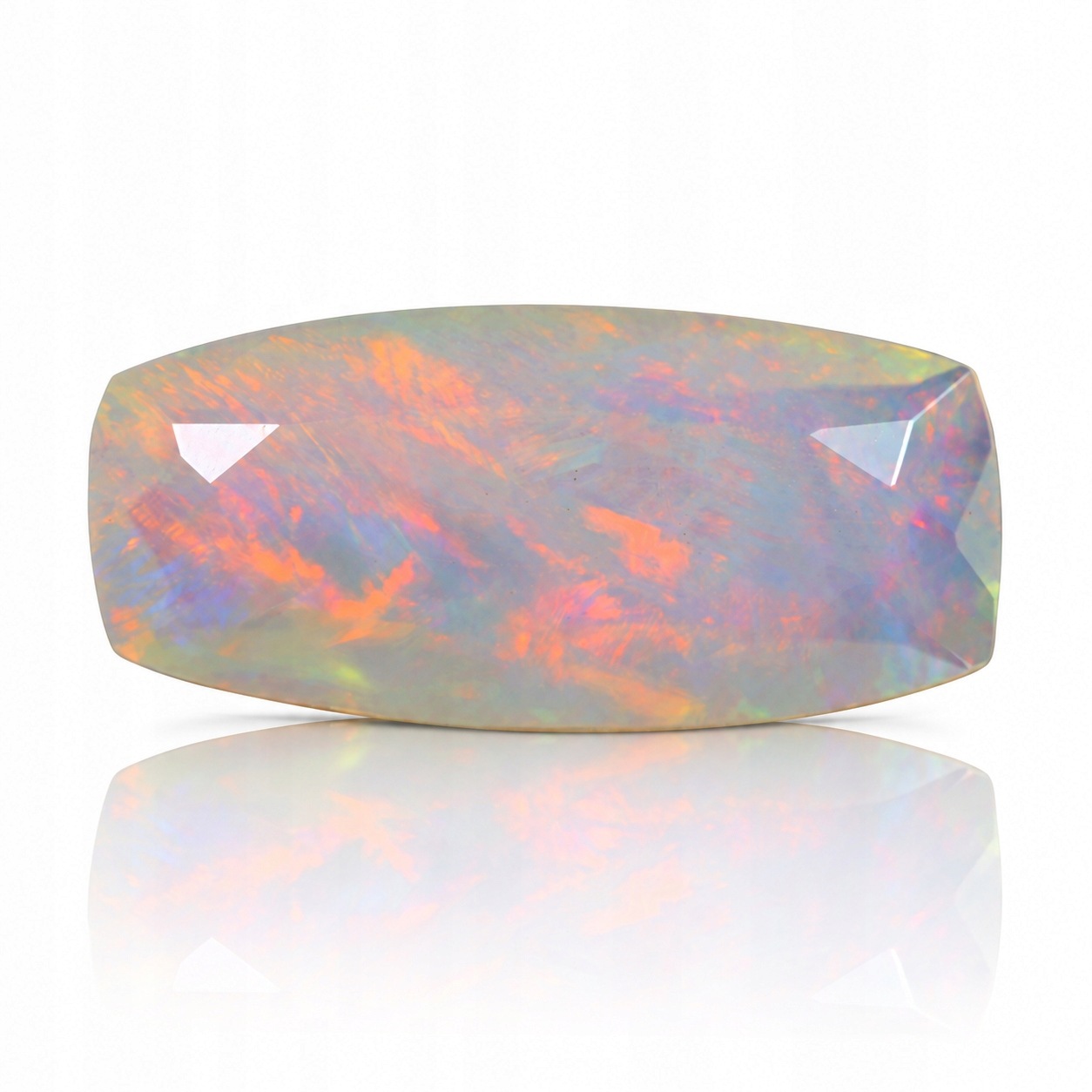 Přírodní opál 1.37 ct Cushion Etiopie certifikát Wbd