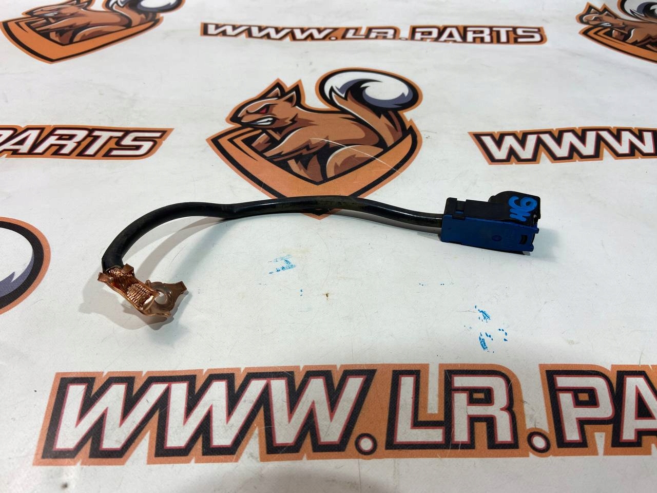 LR140722 - KLEMA ЖГУТ ПРОВОДОВ АККУМУЛЯТОРНОЙ БАТАРЕИ L8D2-14301-AA