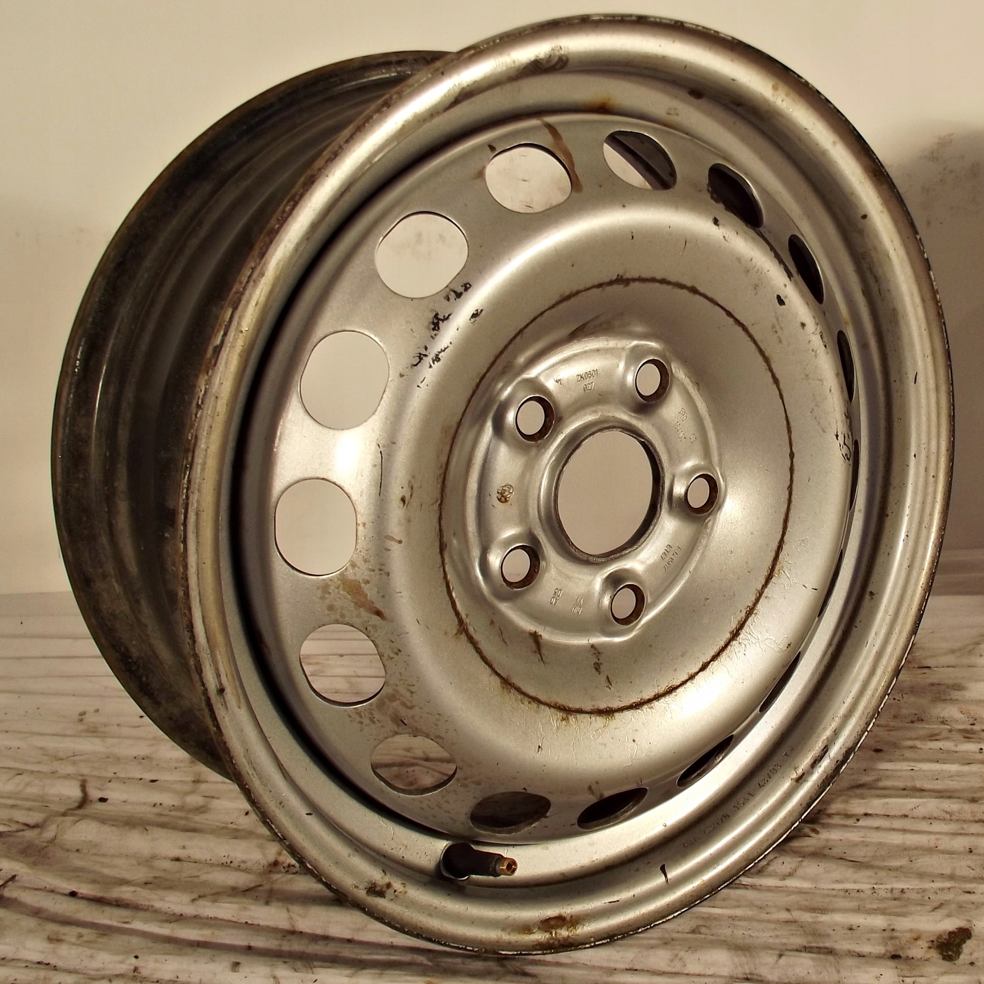 6JX15H2 5X112 ET47 VOLKSWAGEN GOLF V Color Silver