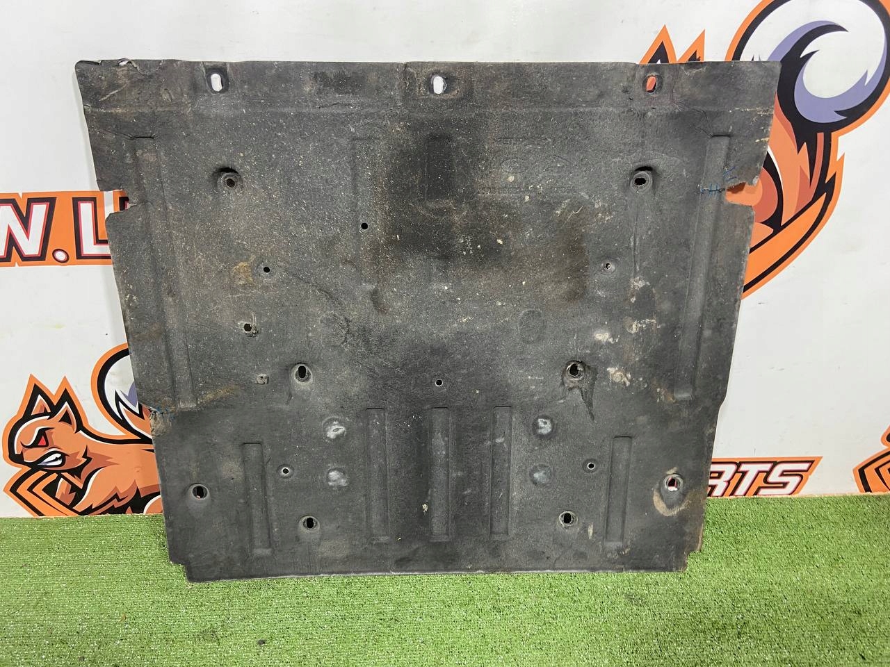 OSŁONA POD SILNIK JAGUAR I-PACE X590 J9D3-6B629-AD