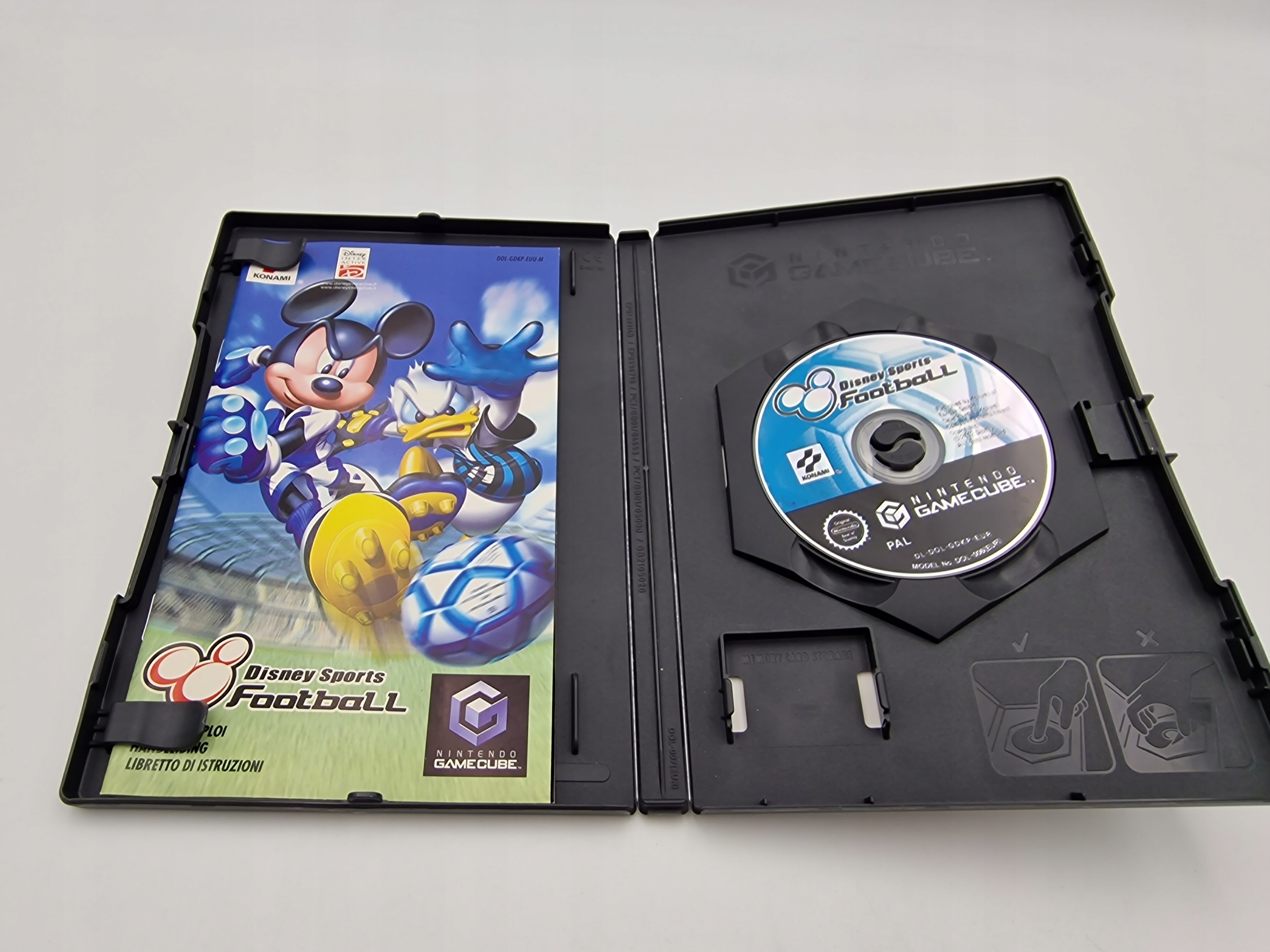 NINTENDO GAMECUBE DISNEY SPORTS FOOTBALL EAN (GTIN) 4012927090145