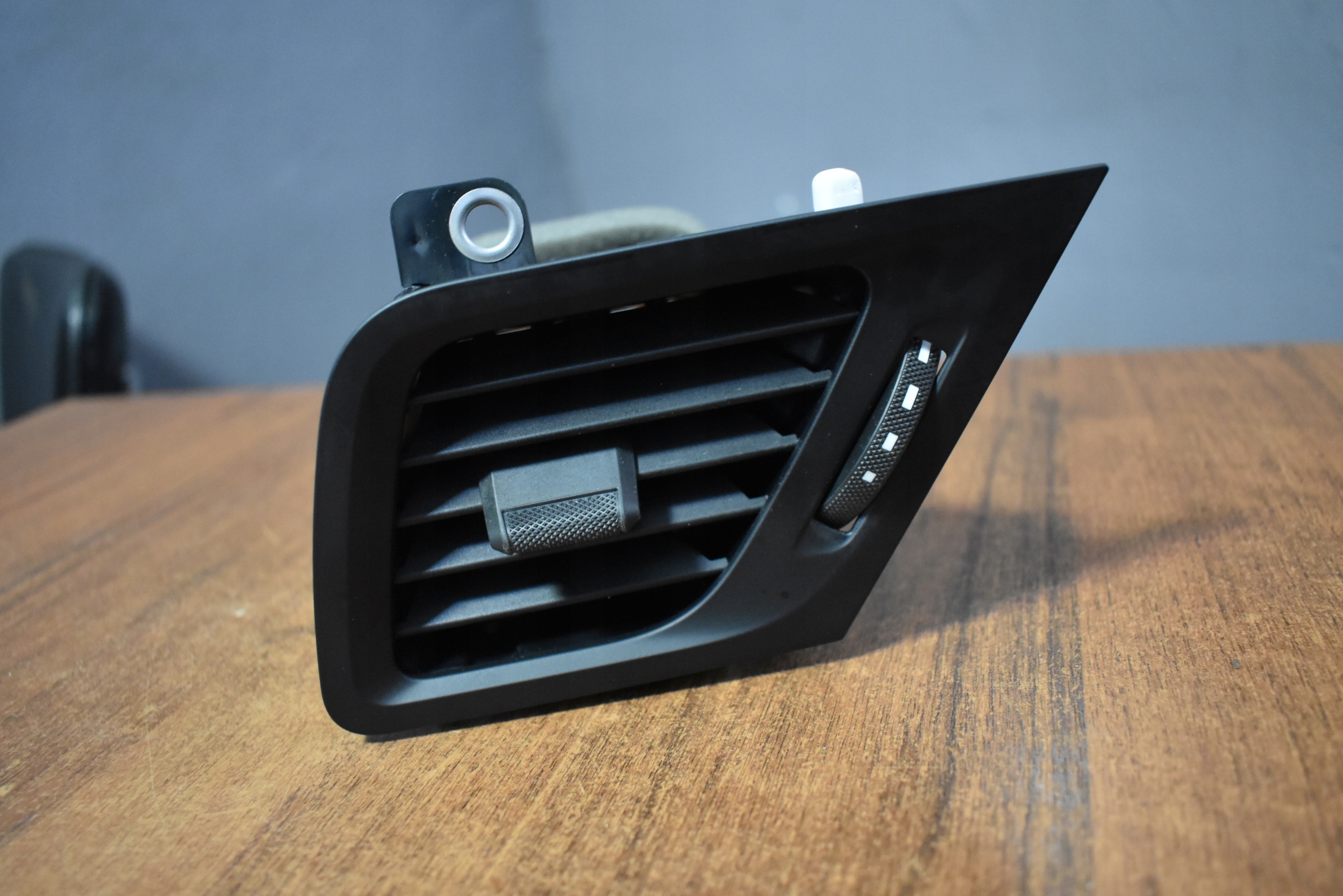 IDEALNA grid air conditioning devices right PORSCHE 992 1