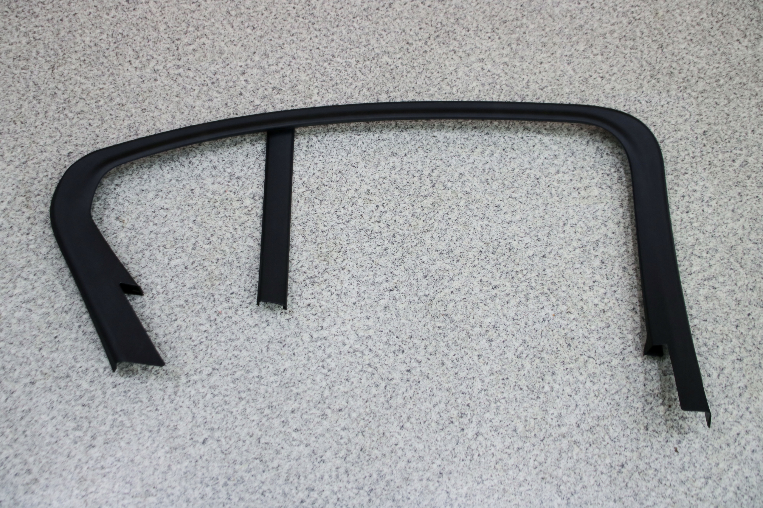 BMW G20 frame moulding cover door left rear part 2635875