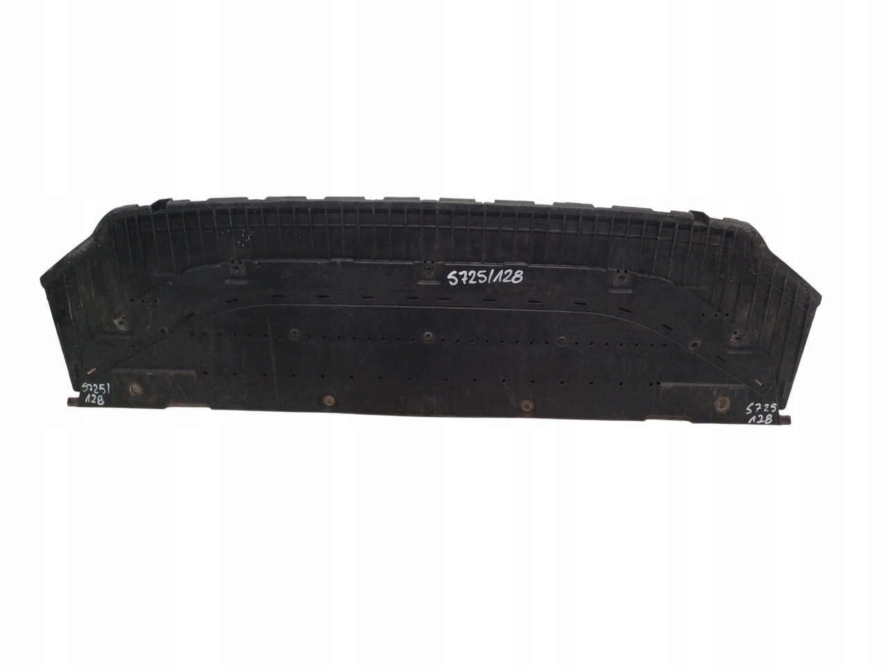 AUDI A6 C7 10- OSŁONA POD ZDERZAK 4G0807611A