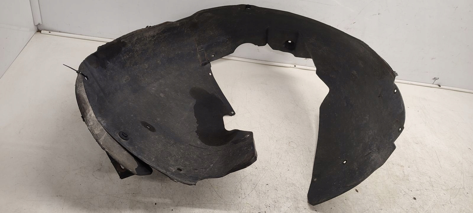 mudguard front front left Audi A4 B6 1,6 8V MPI