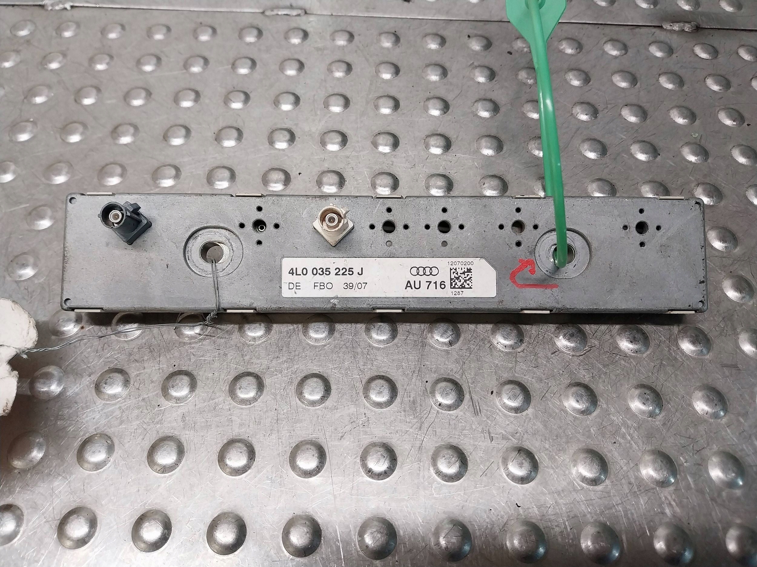antenna amplifier ANTENY 4L0035225J AUDI Q7 4L