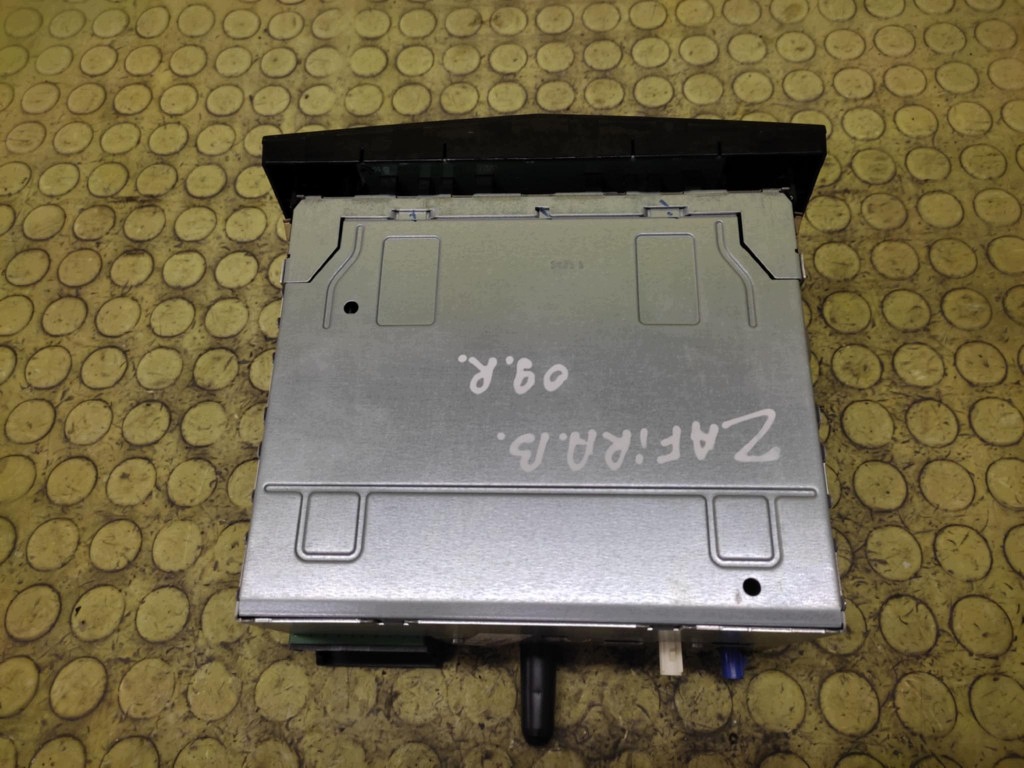 OPEL ZAFIRA B RADIO 13283226