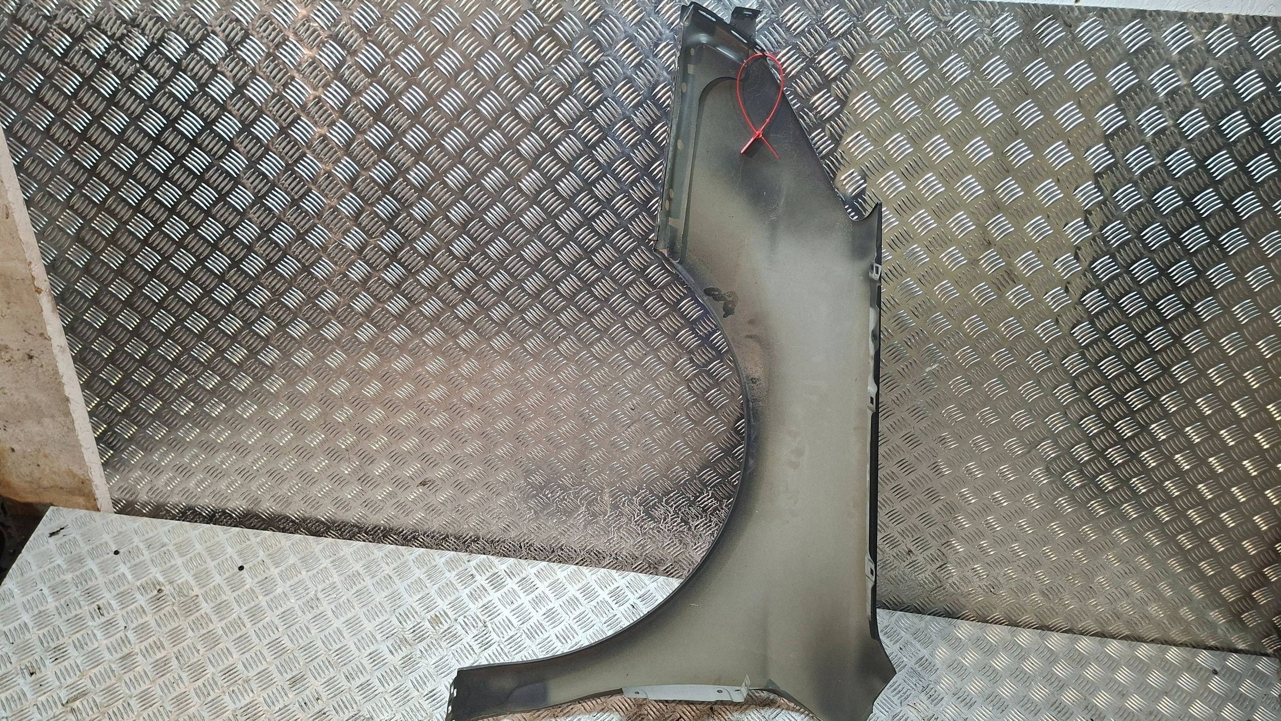 fender front right CITROEN C5 III 2007