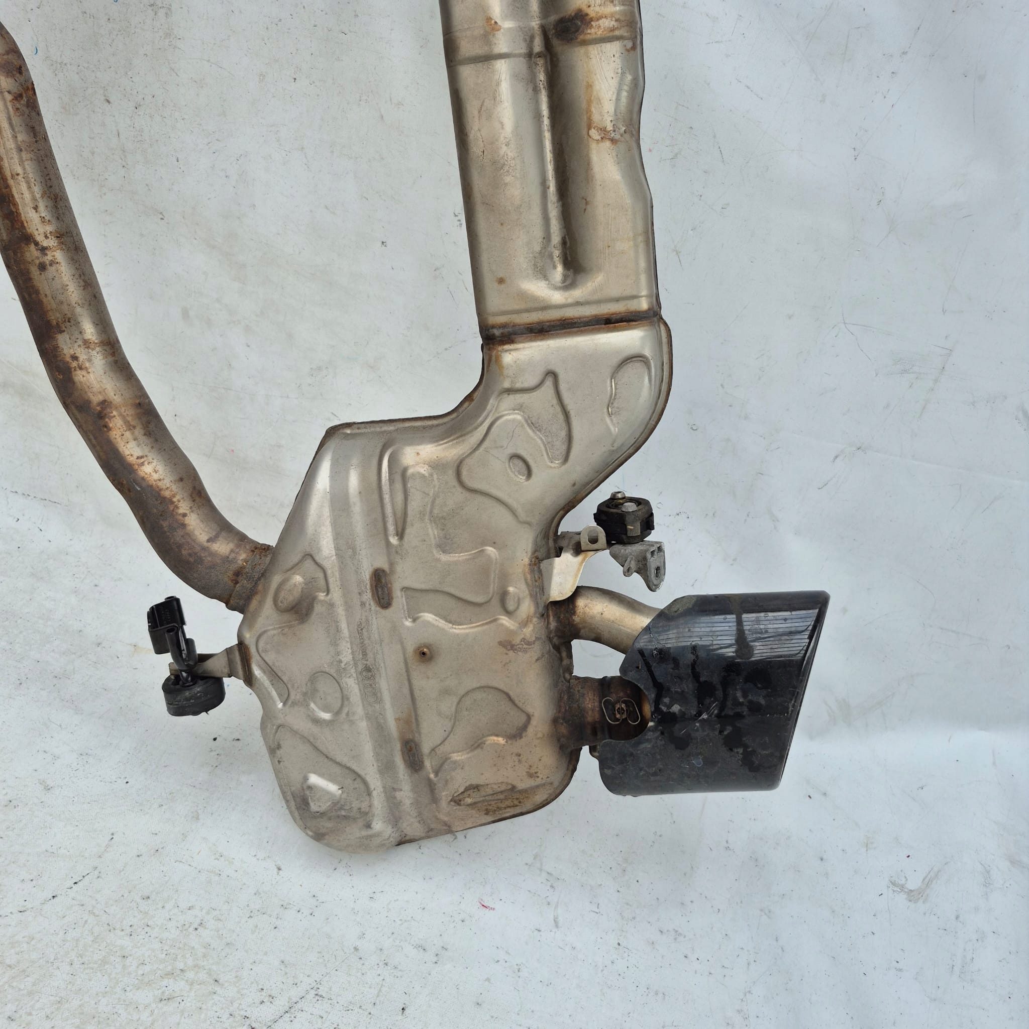 AUDI RS6 RS7 C8 auspuh system ispušni lonac auspuh 4K0253611A
