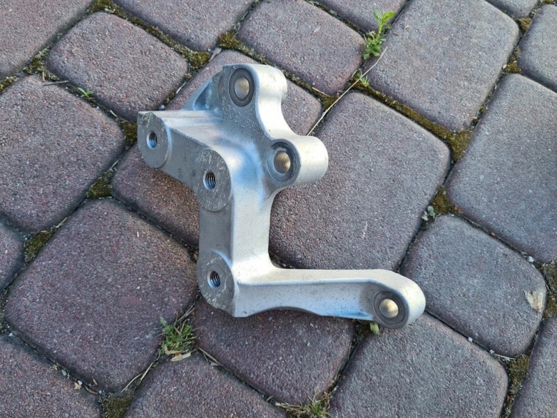 лапа Двигателя 1.5T opel INSIGNIA B 22937306