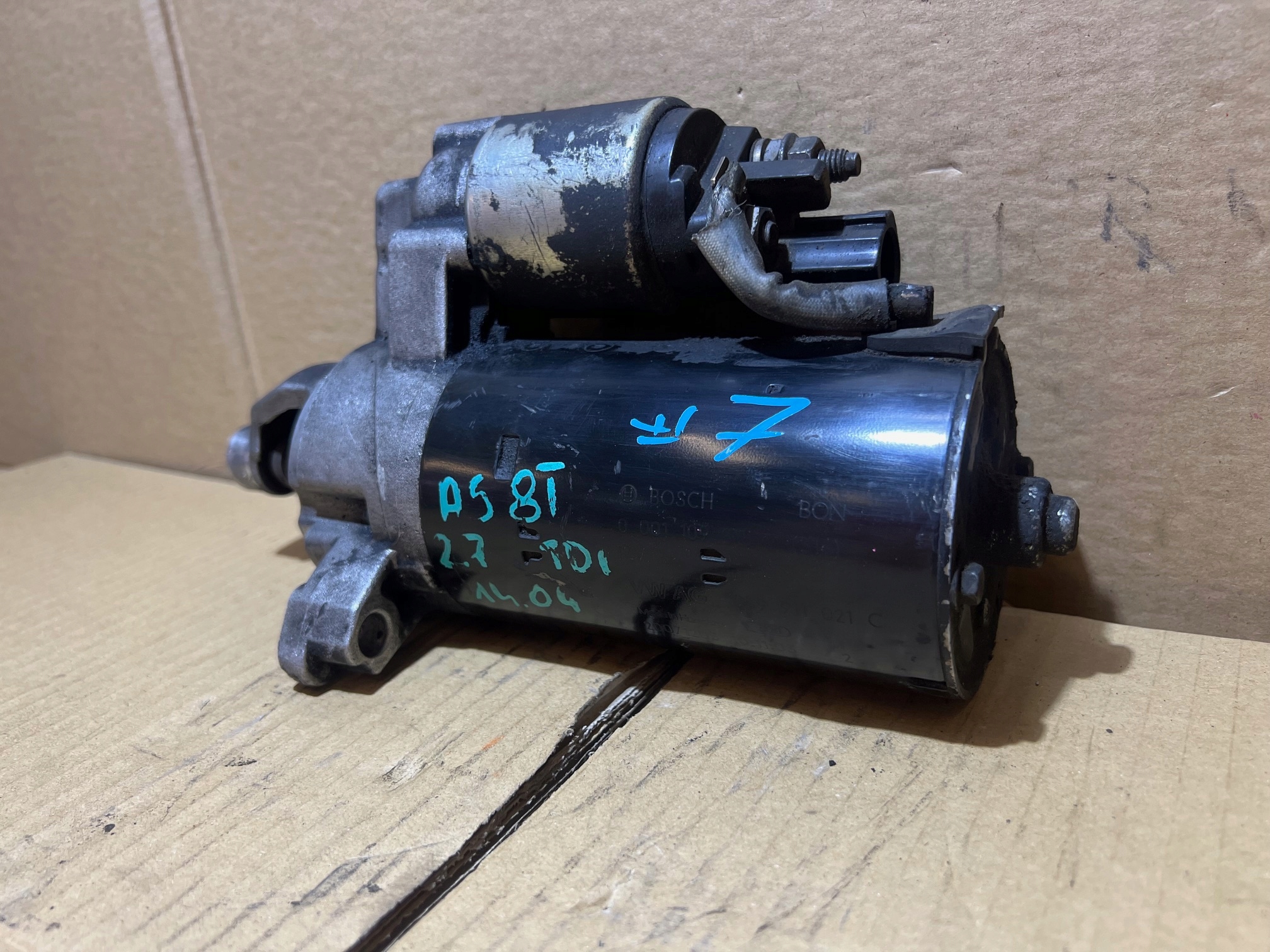 AUDI A5 8T 2.7 TDI Anlasser Starter 059911021C