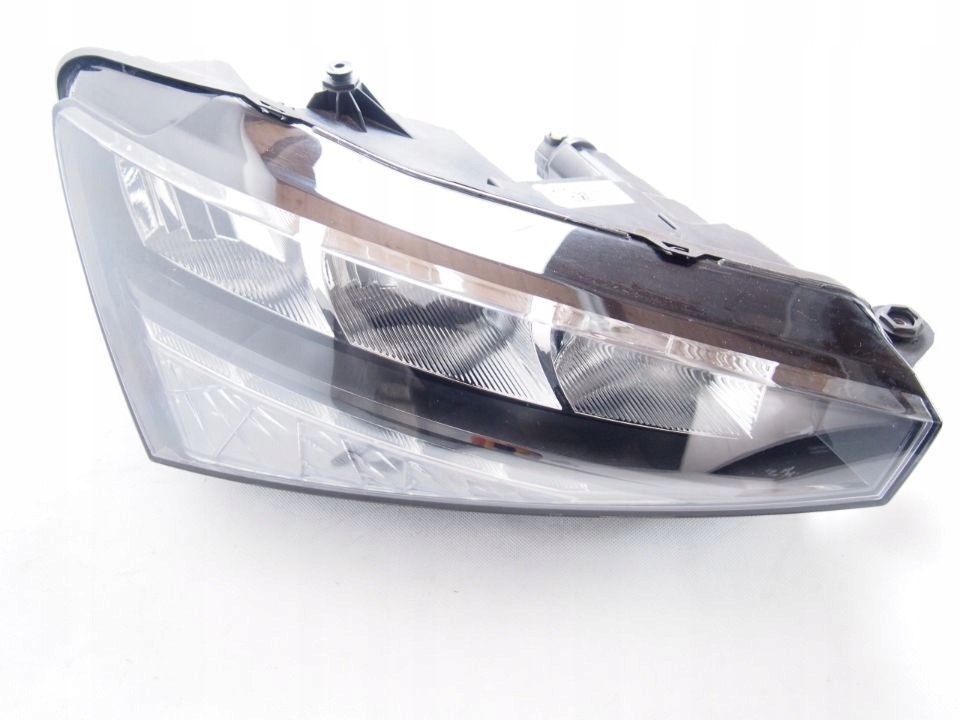 Skoda Scala 19r Reflektor right light right Led