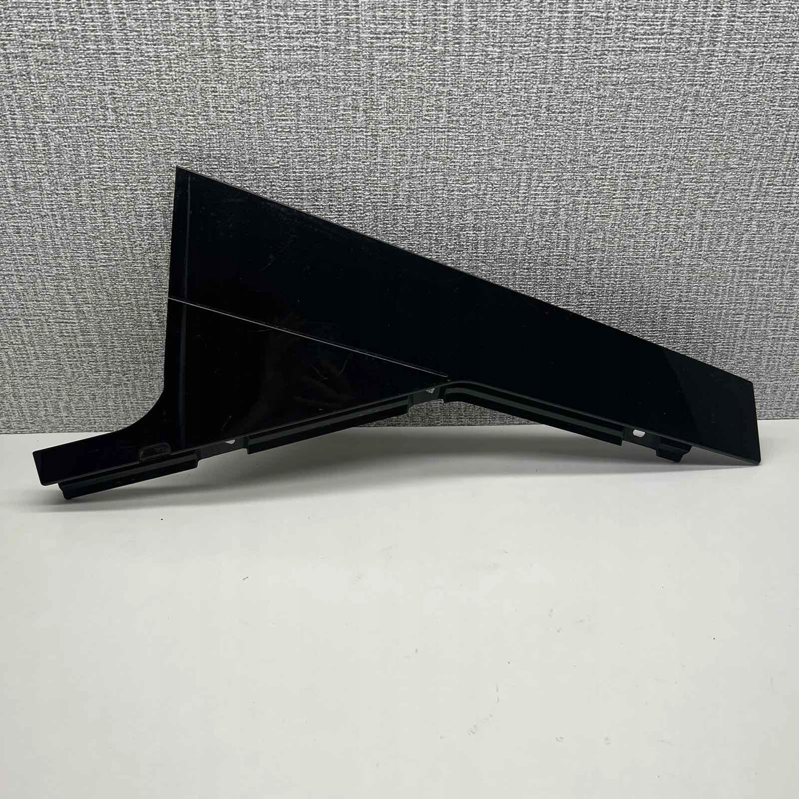 VOLVO XC60 II moulding SLUPKA C right 32216048