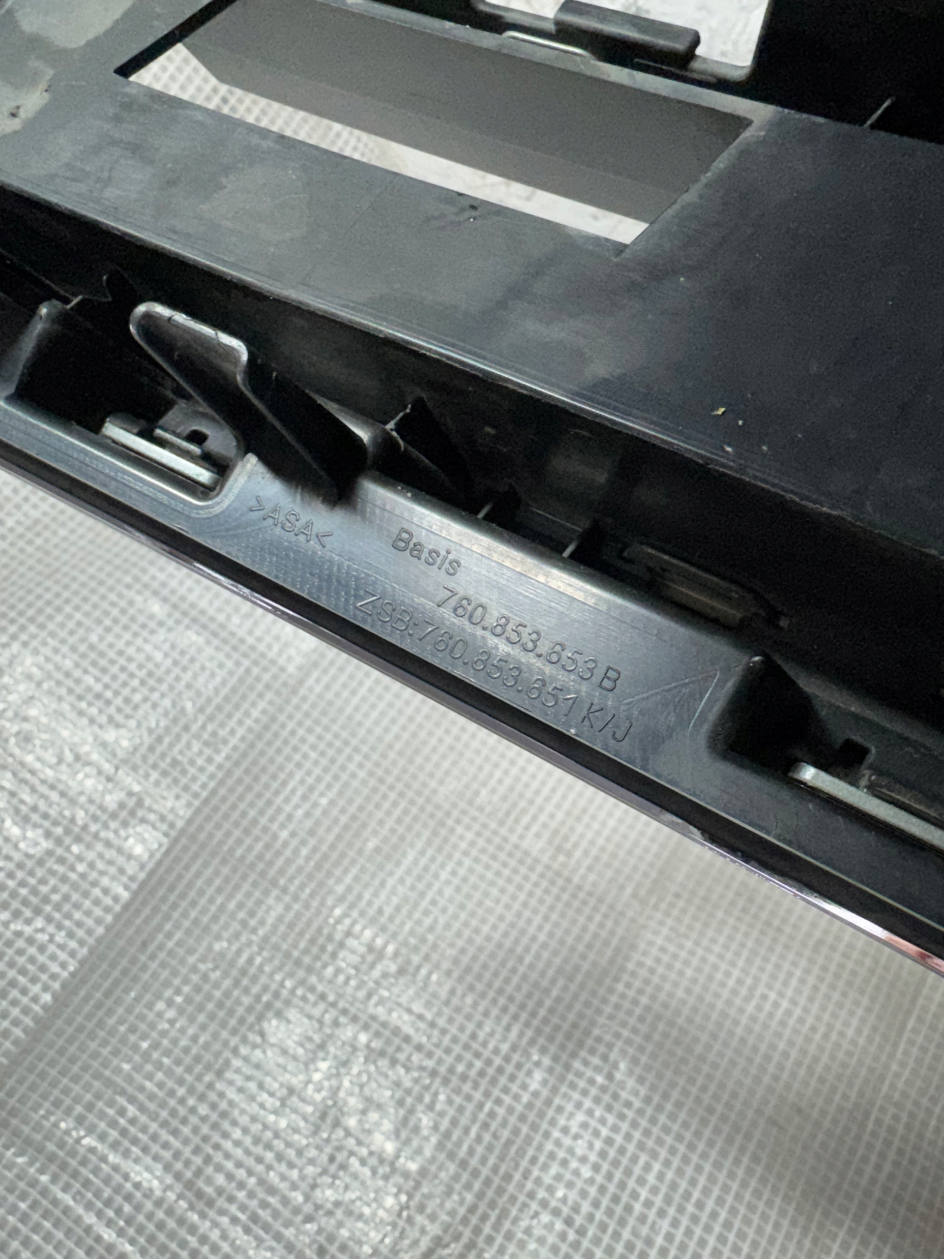 VW Touareg I Kühlergrill FRONTGRILL Kühlergitter 760853653B - Thumbnail 3