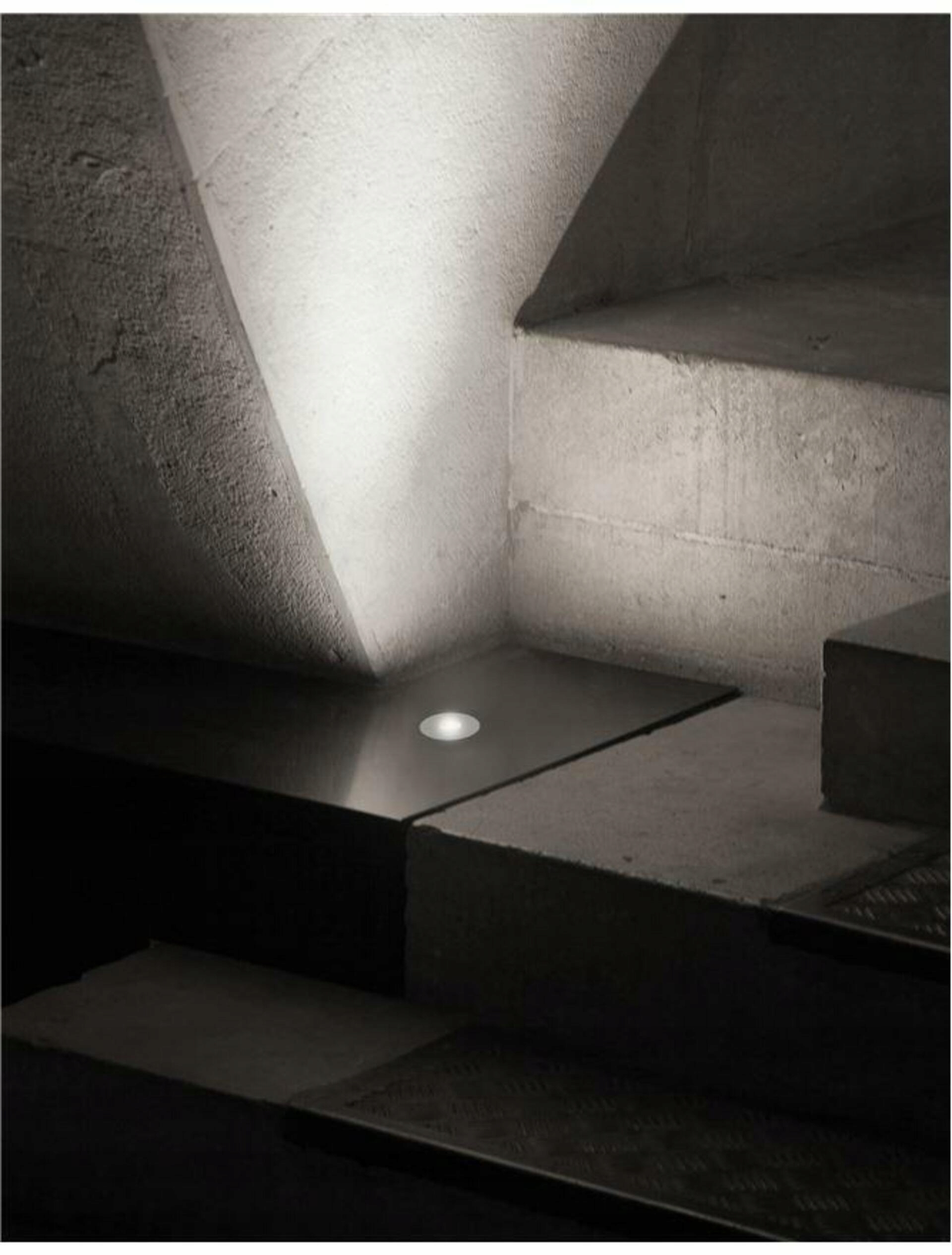 Nova Luce venkovní zapuštěné svítidlo do zdi Passaggio bílý hliník Led Chip