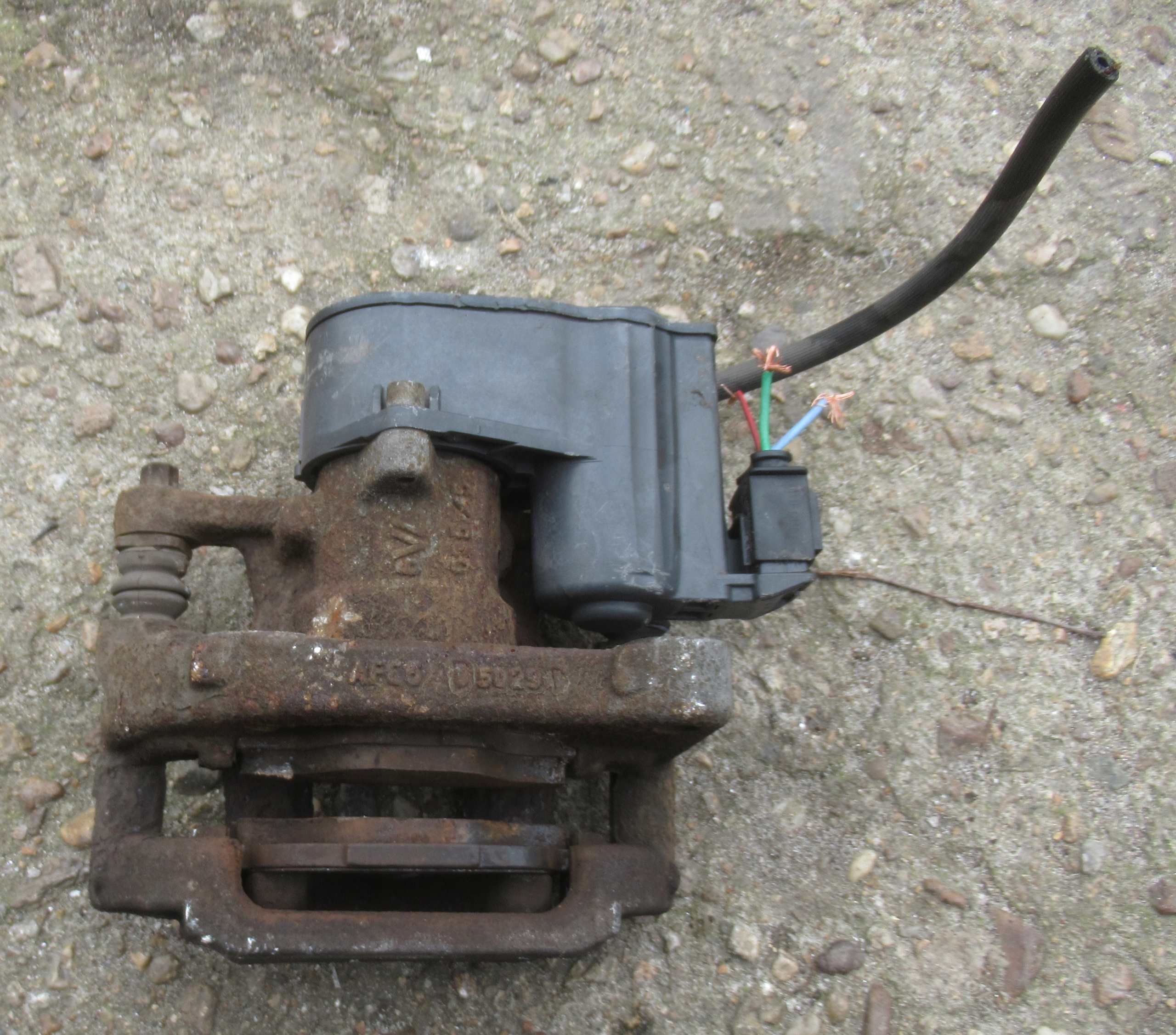 CITROEN C4 PICASSO II 2.0 HDI 15R caliper left rear part