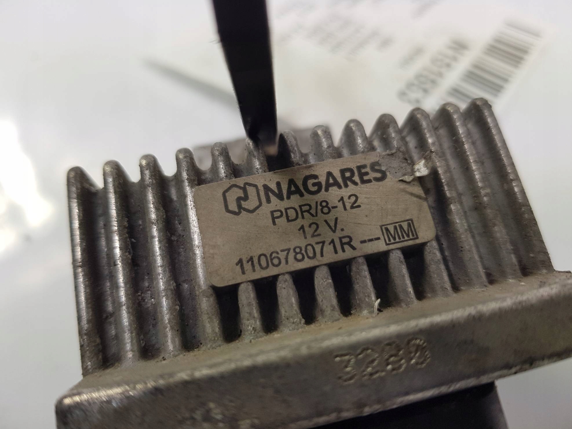 relay plugs ZAROWYCH 110678071R RENAULT LATITUDE