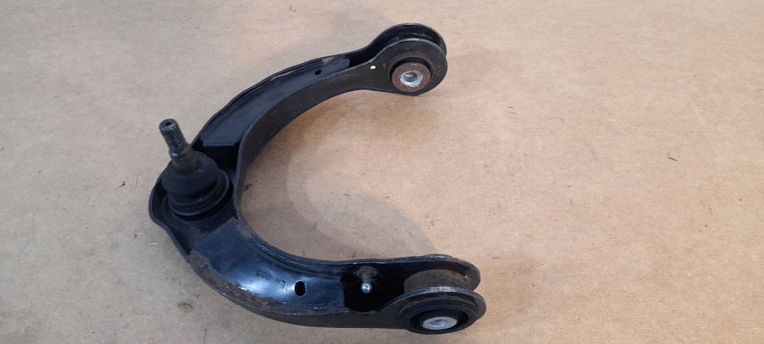 Jeep Grand Cherokee WK2 arm front left lower 68046195AH (Q942)