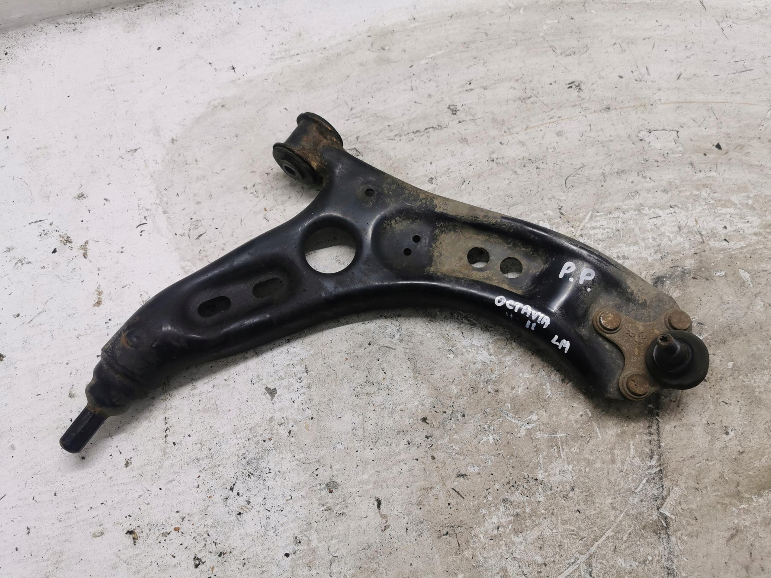arm right front SKODA OCTAVIA II LIFT 1.4 TSI