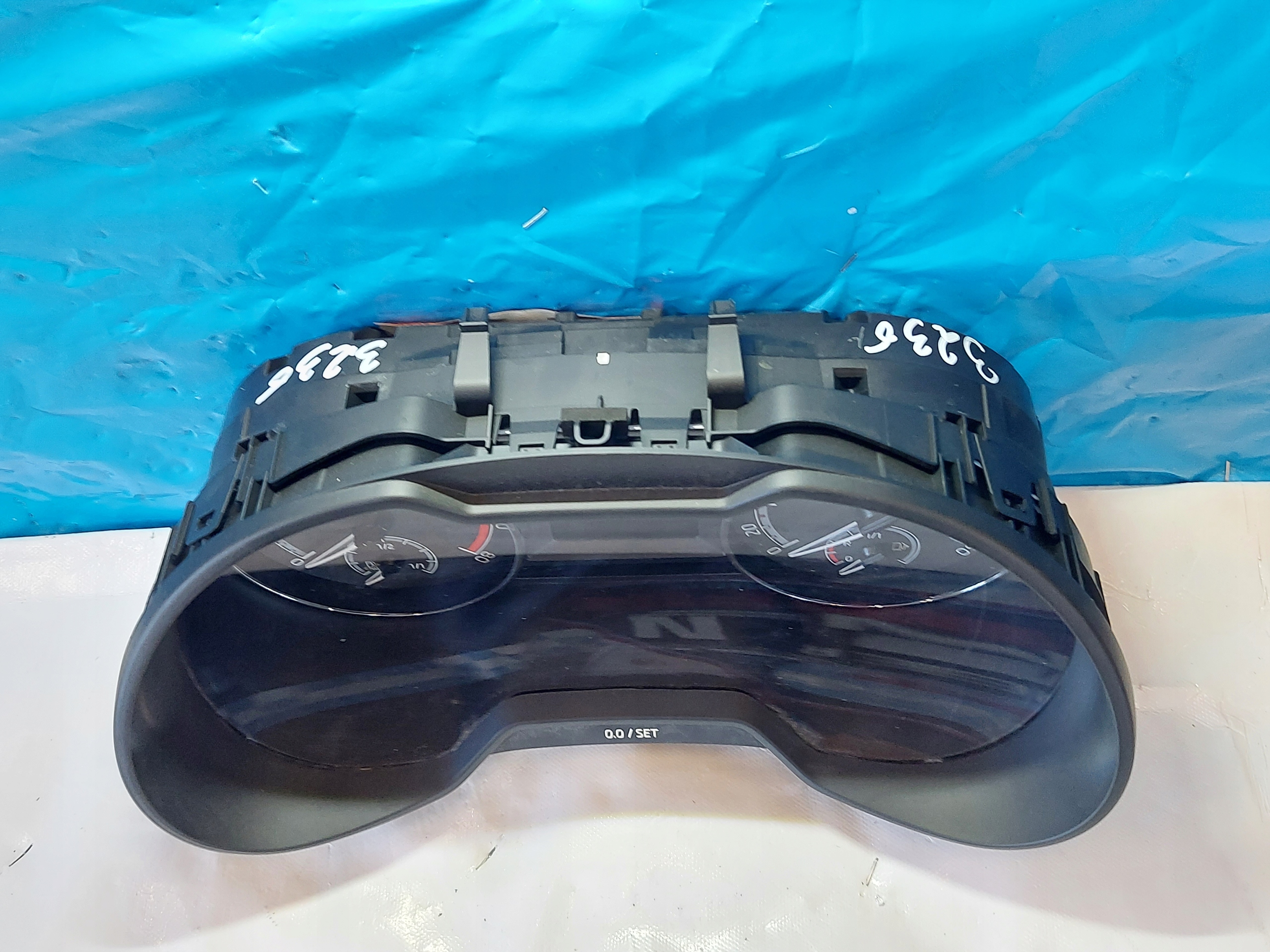 dials clock SKODA OCTAVIA 3 2020R 1.5 TSI 5E0920742F