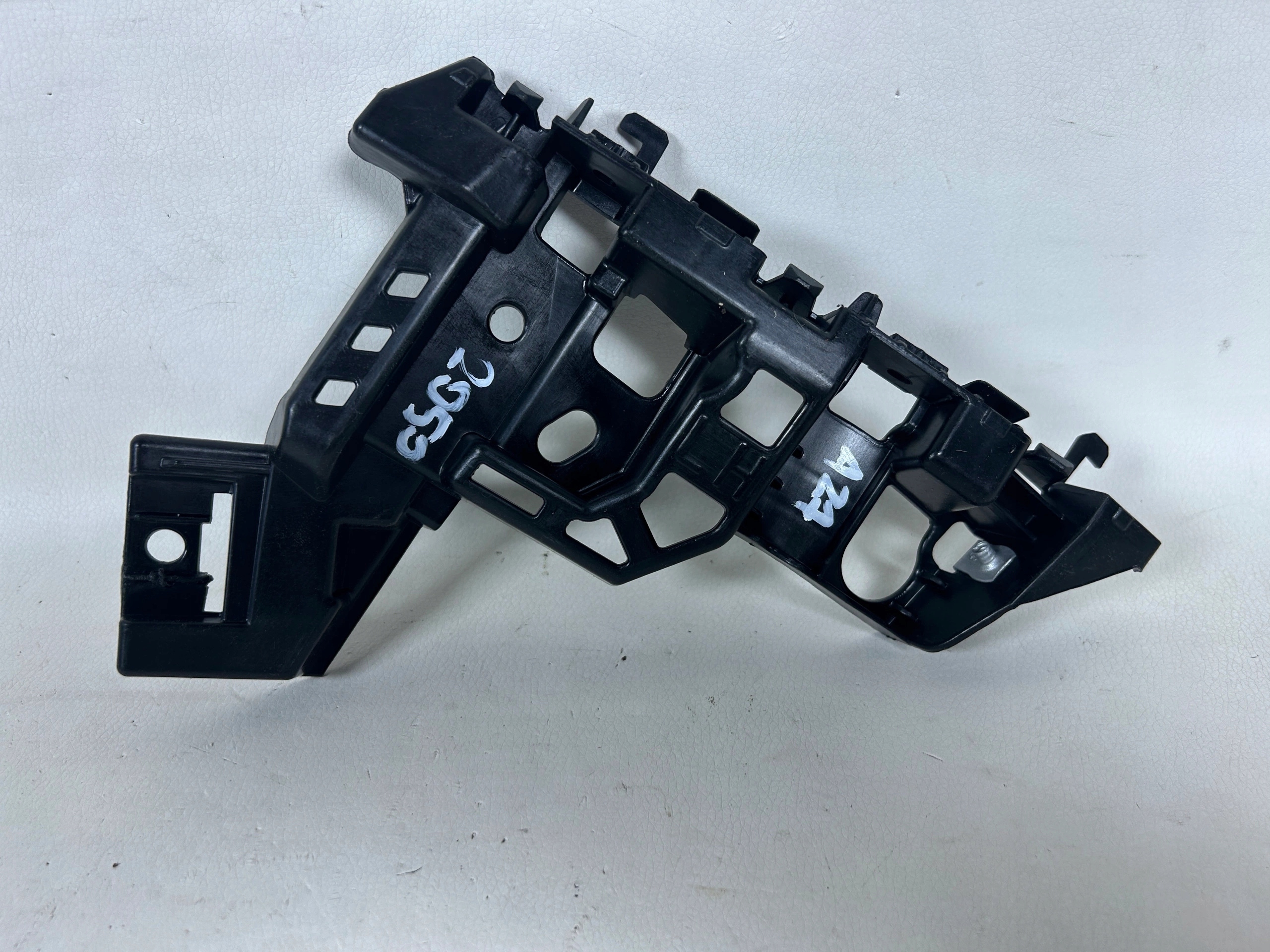 OPEL ASTRA K V bumper bracket front left 39020432