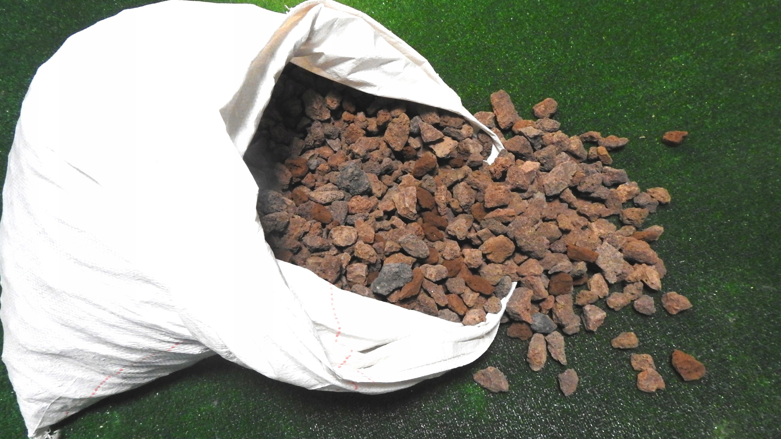 Puzzolana Wkład Do Filtra Oczyszczalni 100% Lawa Puzolana 30 kg XXL