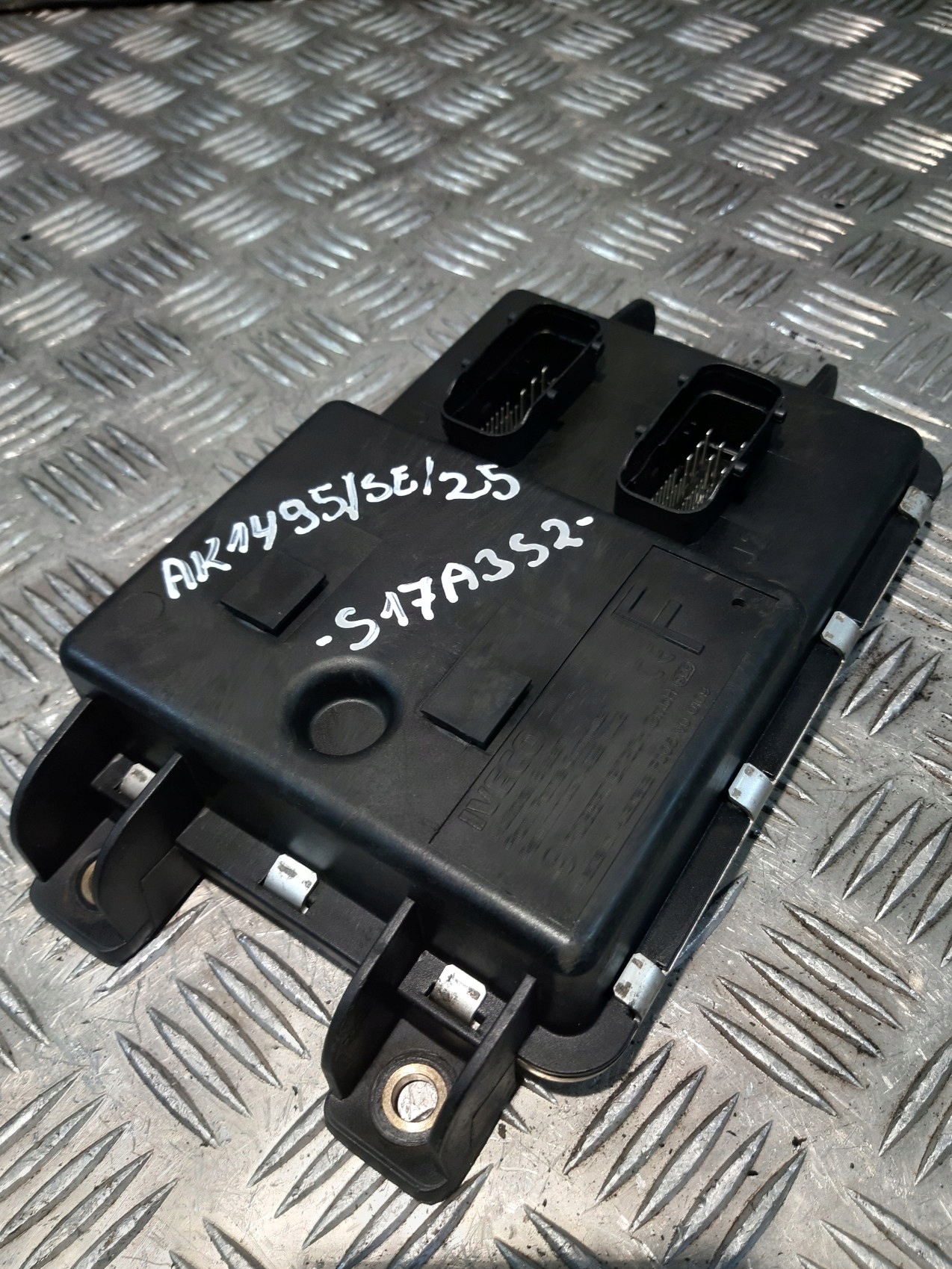 Centralina modulo luci IVECO 41221002 F005V00109