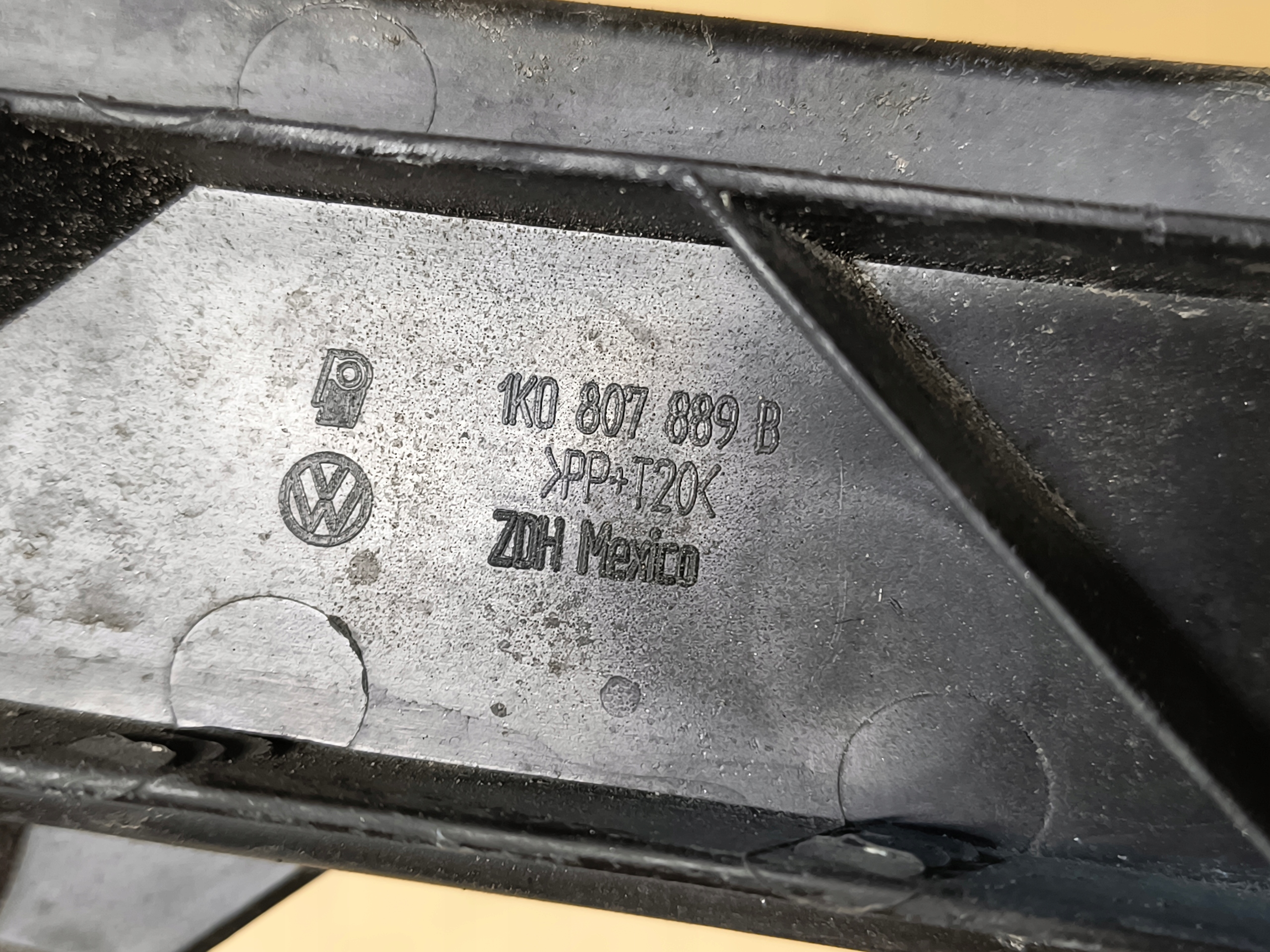 VW JETTA V Support montage pare-chocs Support plaque Gauche Avant