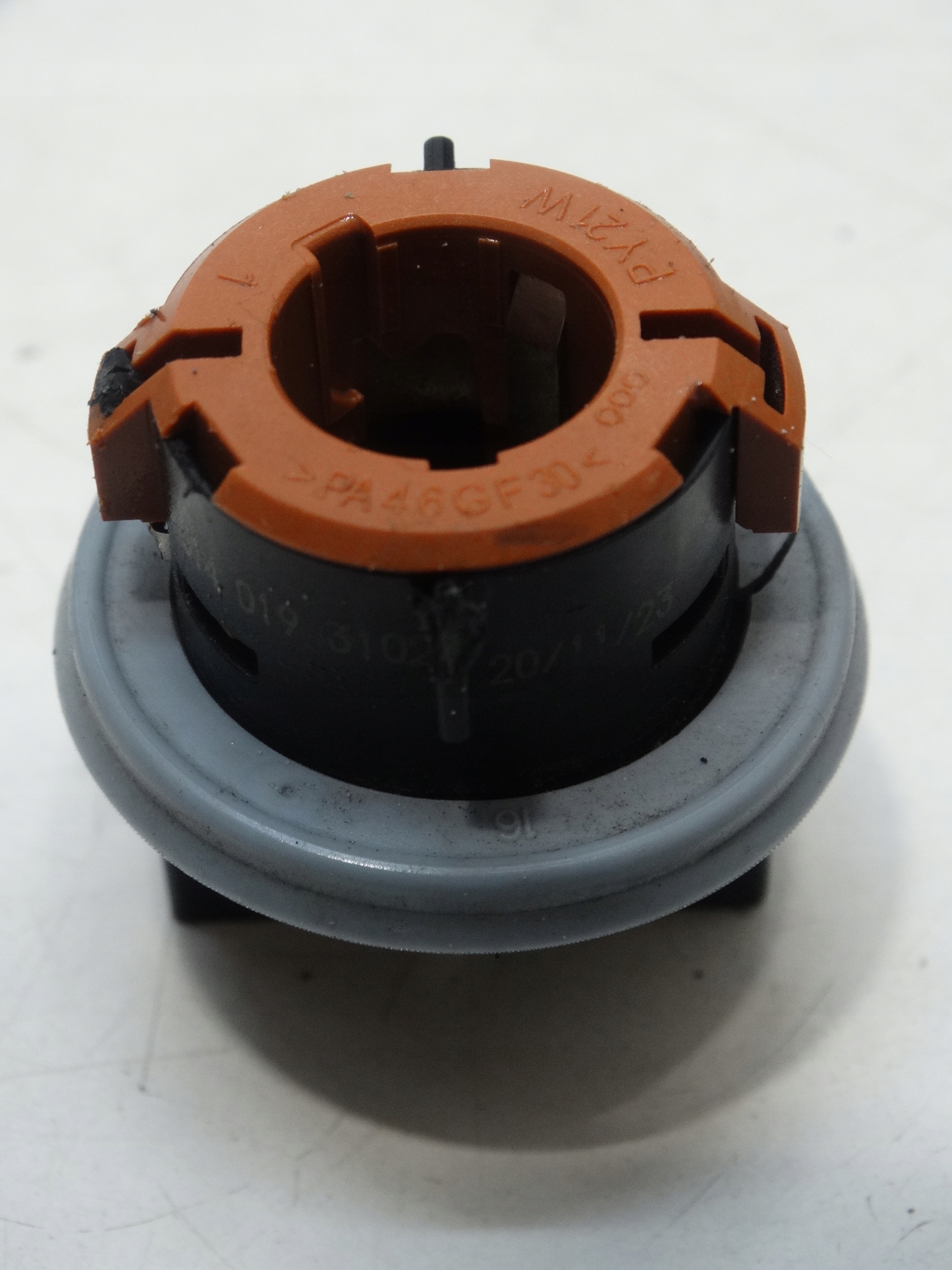 OPRAWKA ZAROWKI lights front VOLKSWAGEN FORD 5140193102