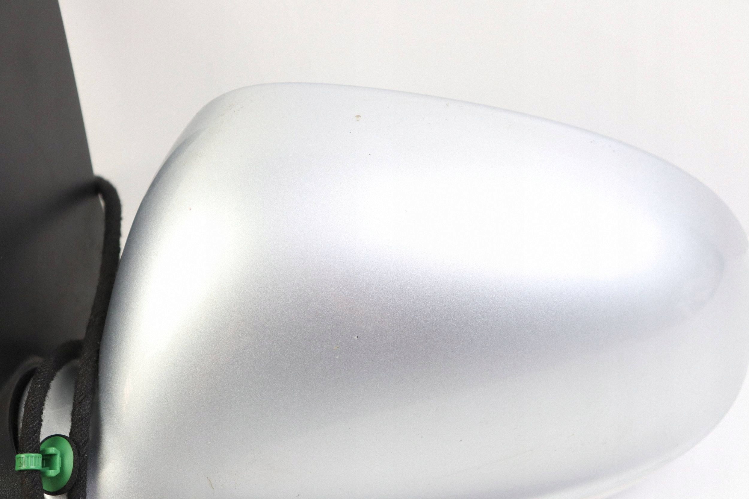 VW GOLF V mirror left 7 PIN LA7W E13010880 EUROPA