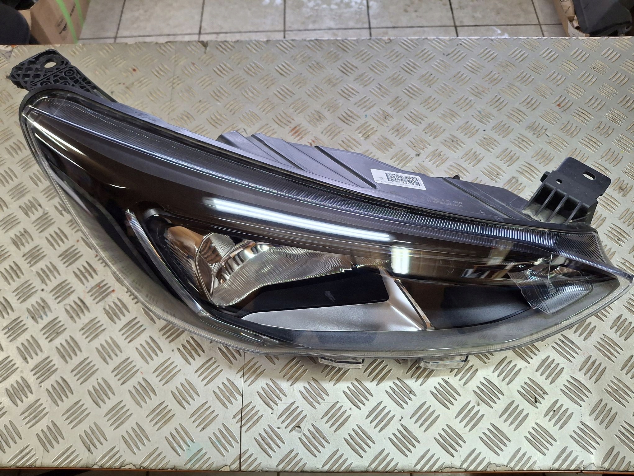 light right front LED FORD FOCUS IV MK4 2018R->